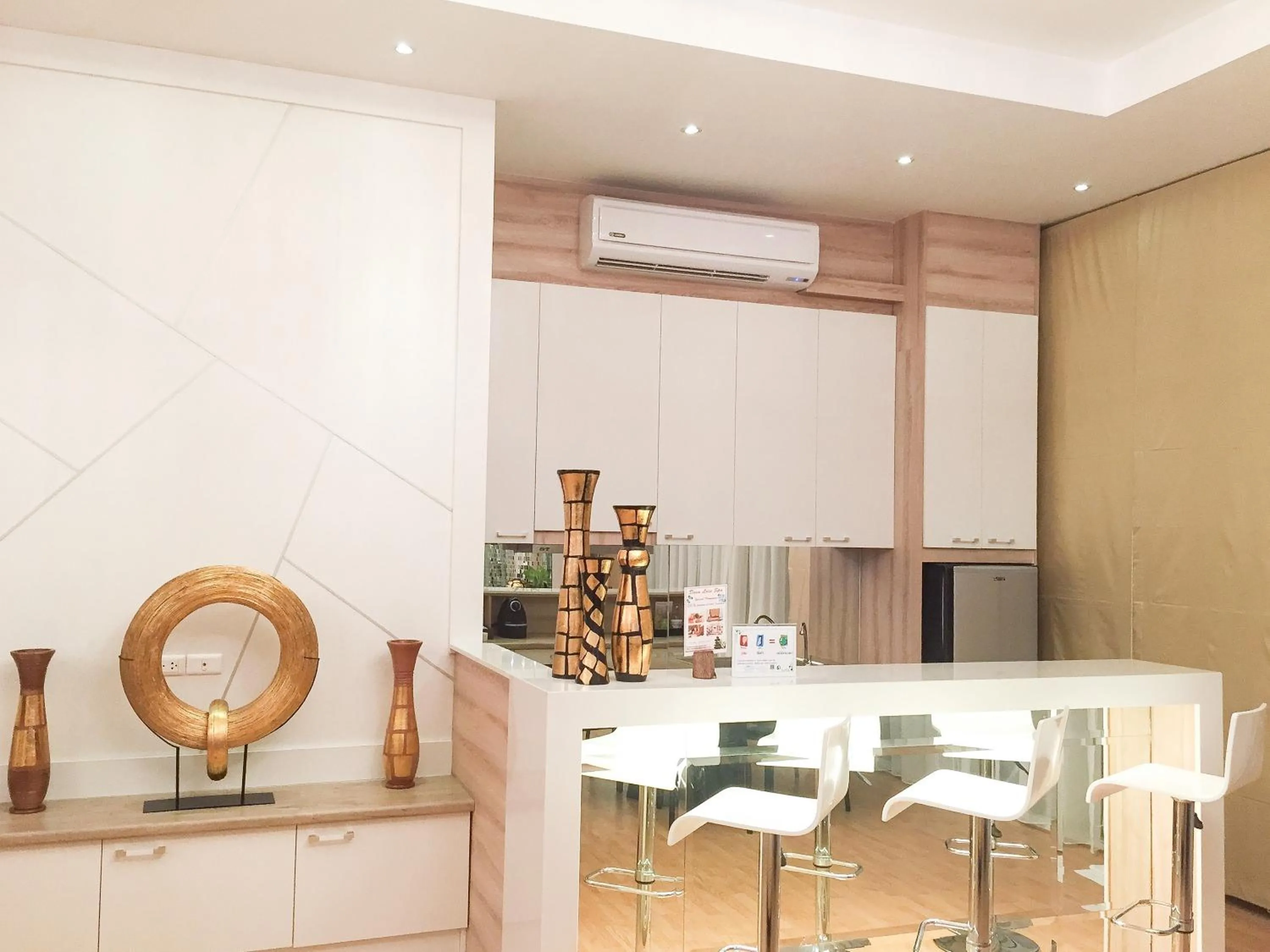 Seating area in Dhevan Dara Beach Villa Kuiburi