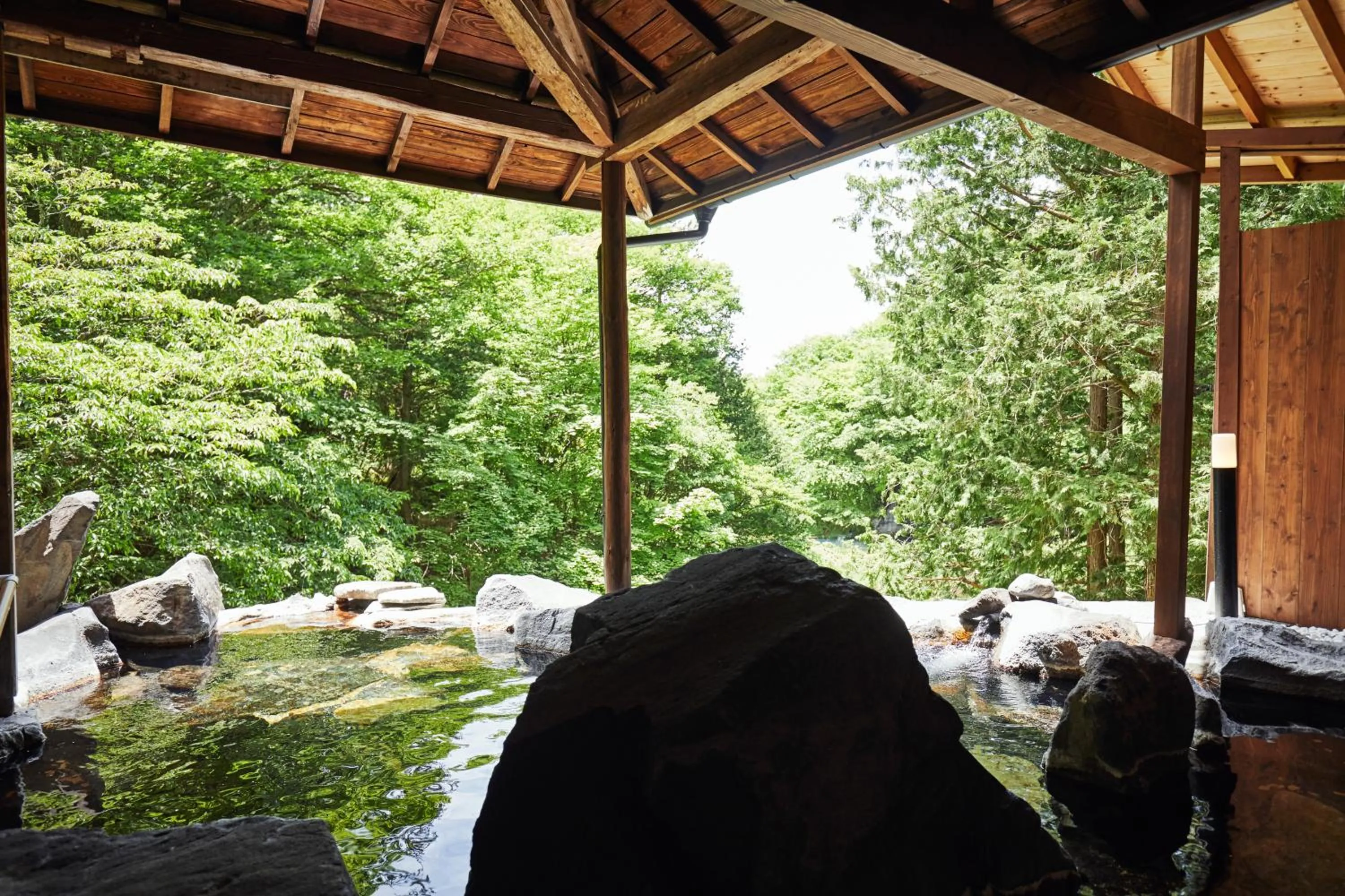 Open Air Bath in Tateshina Shinyu Onsen