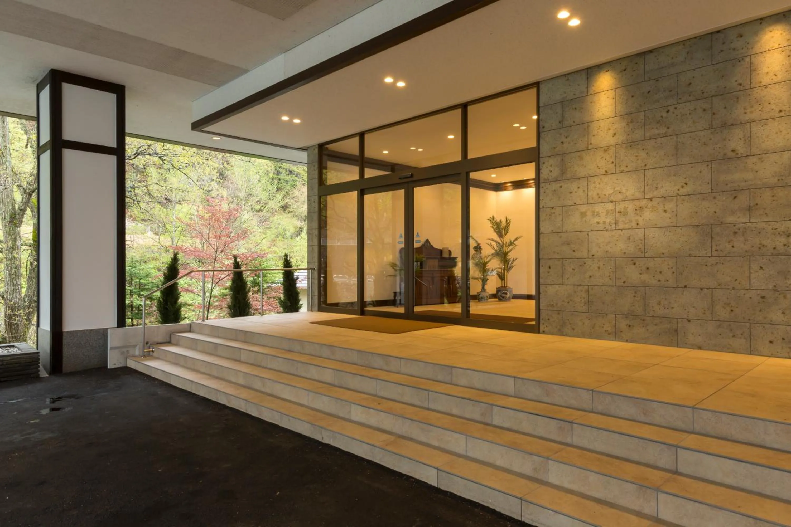 Facade/entrance in Tateshina Shinyu Onsen