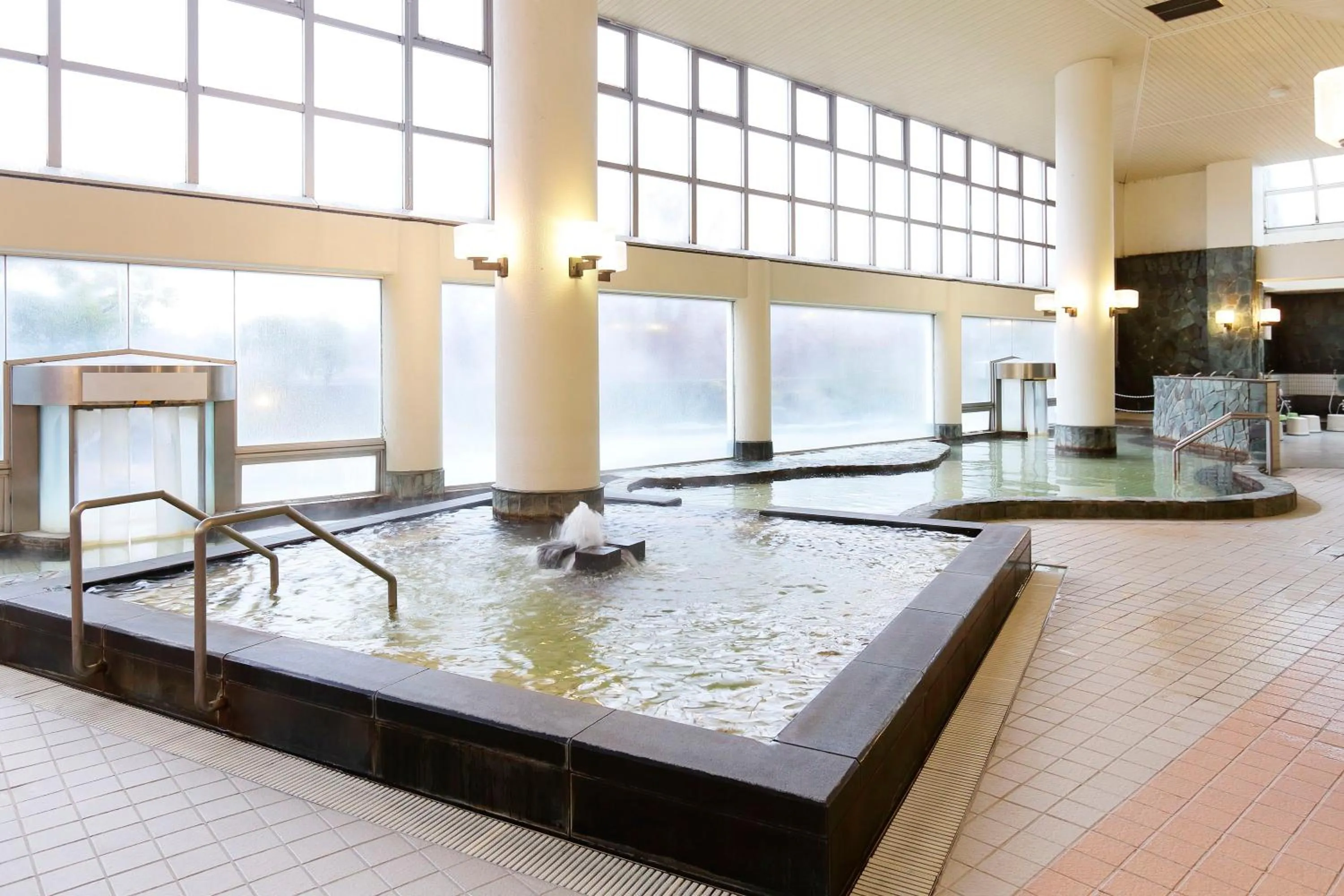Hot Spring Bath in Spa Resort Hawaiians Monolith Tower