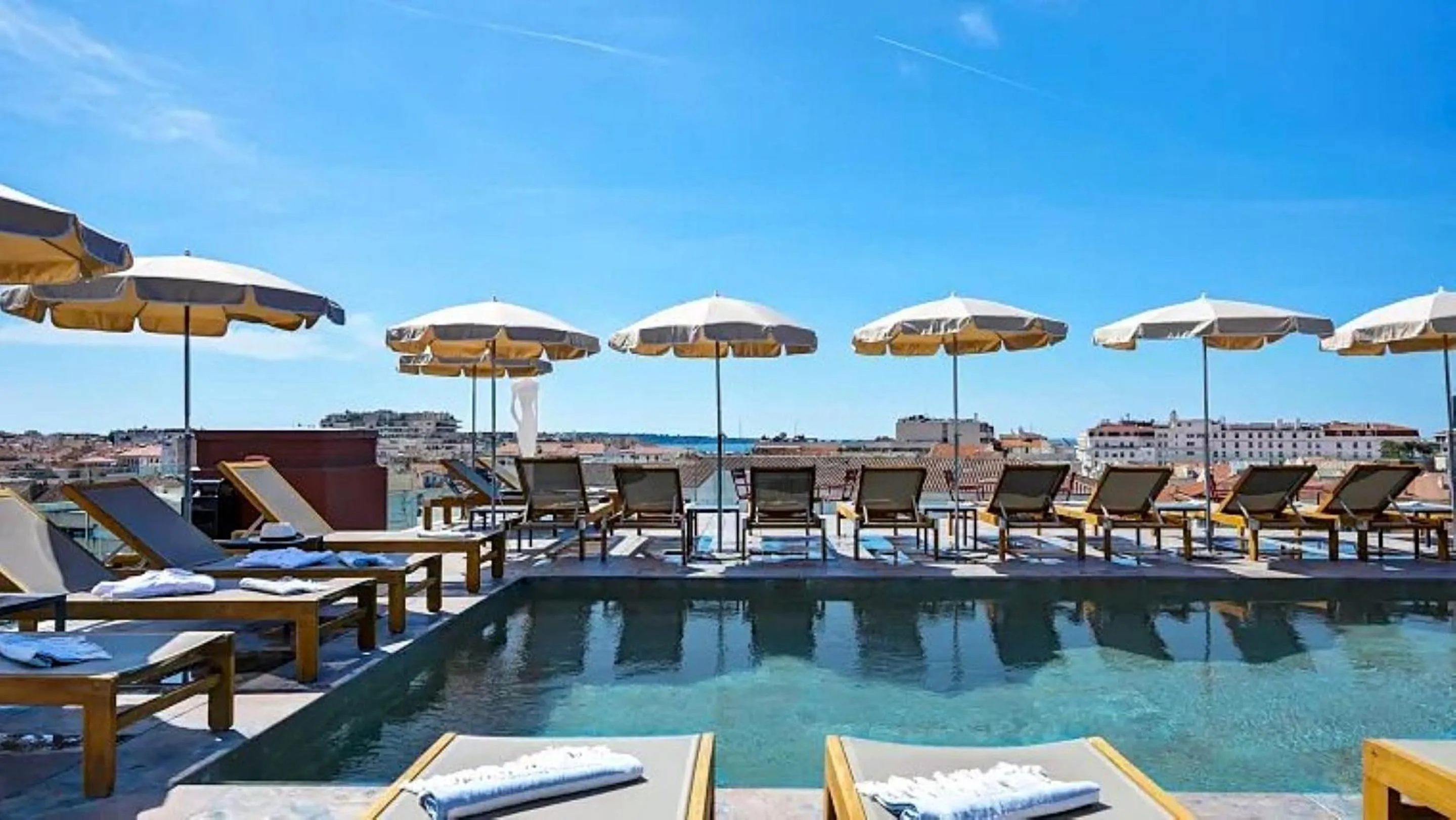 Pool view in Best Western Plus Cannes Riviera & SPA