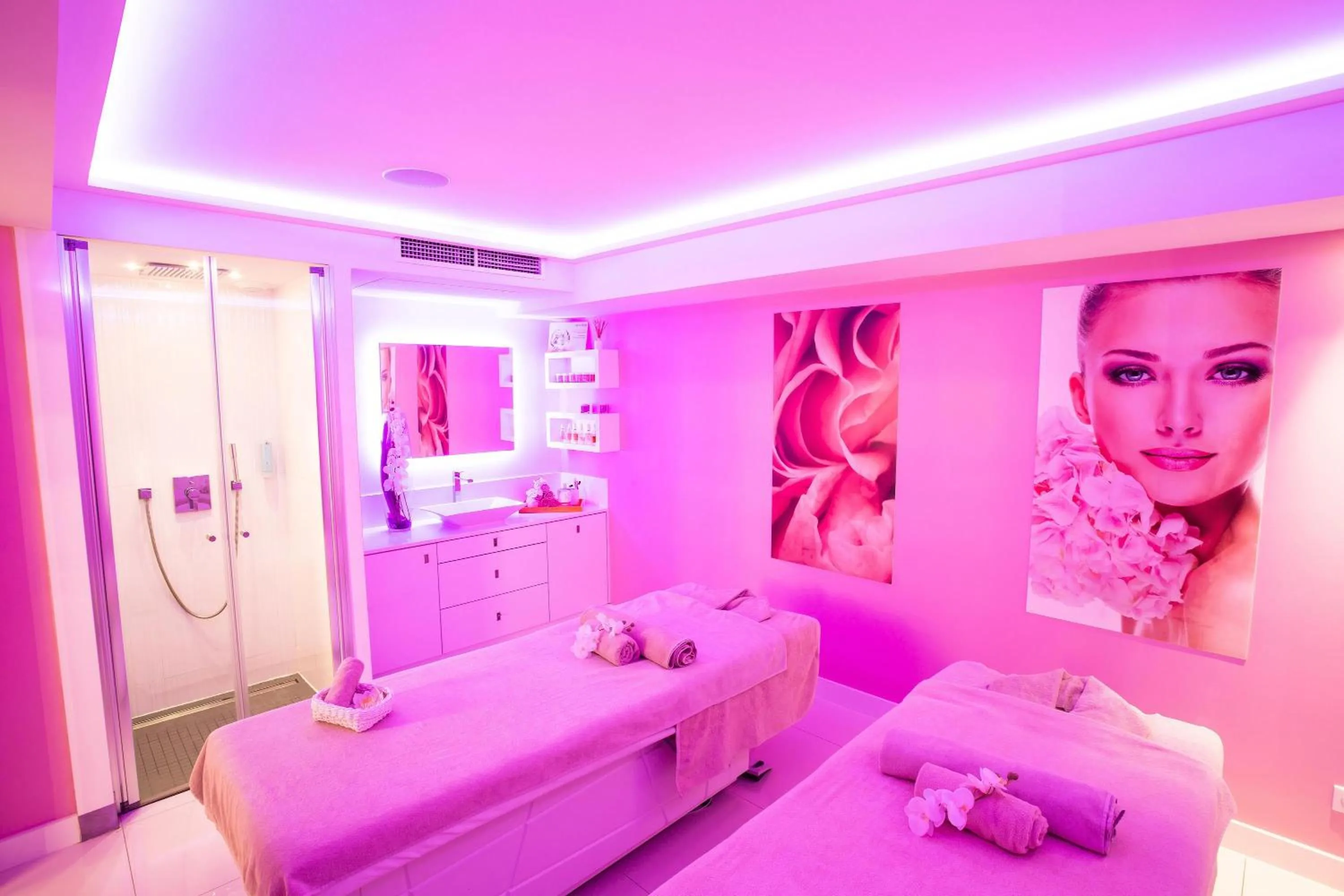 Spa and wellness centre/facilities, Bed in Best Western Plus Cannes Riviera & SPA