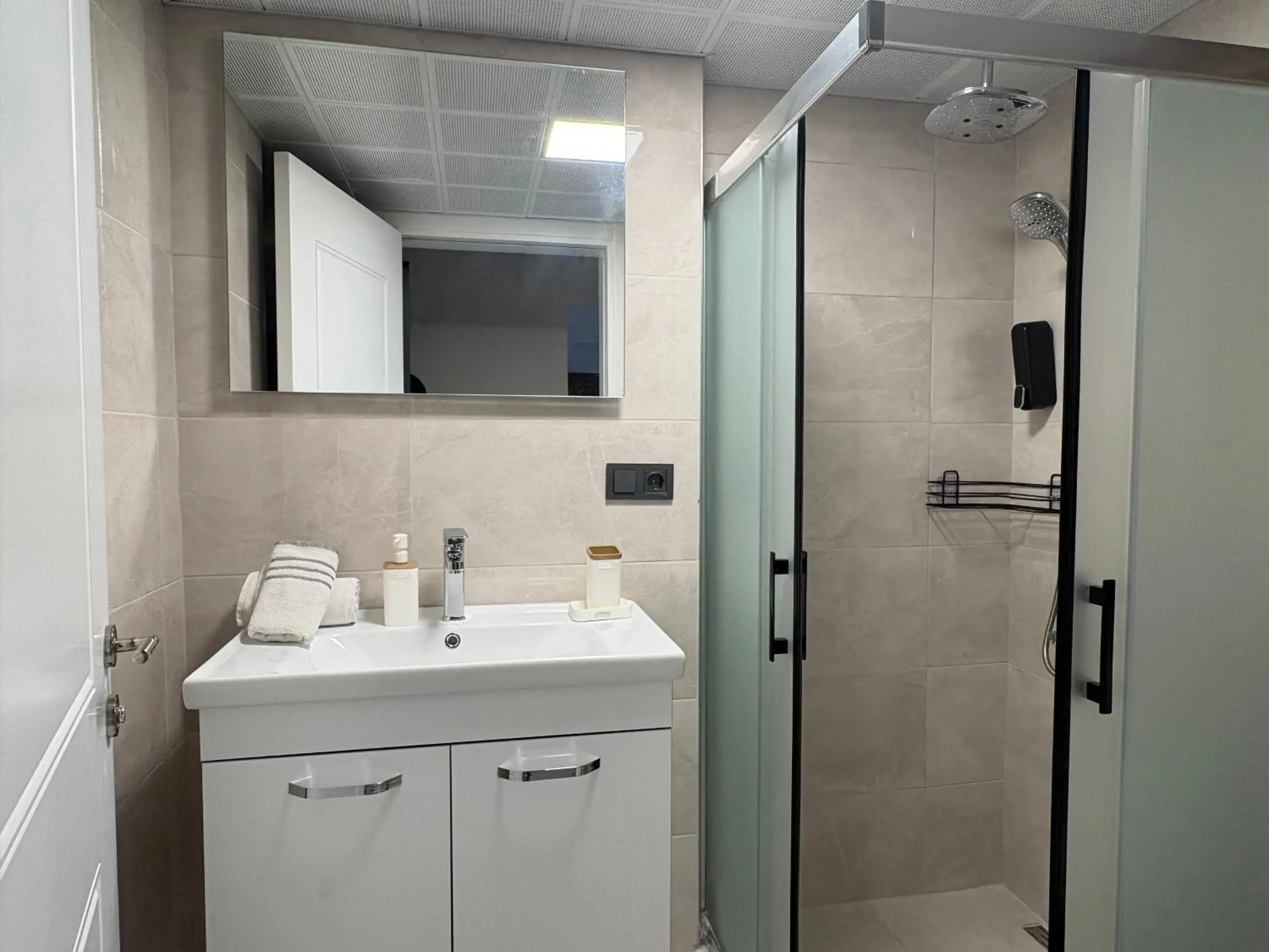 One-Bedroom Apartment in Deka Evleri One-Bedroom Apartment in Deka Evleri