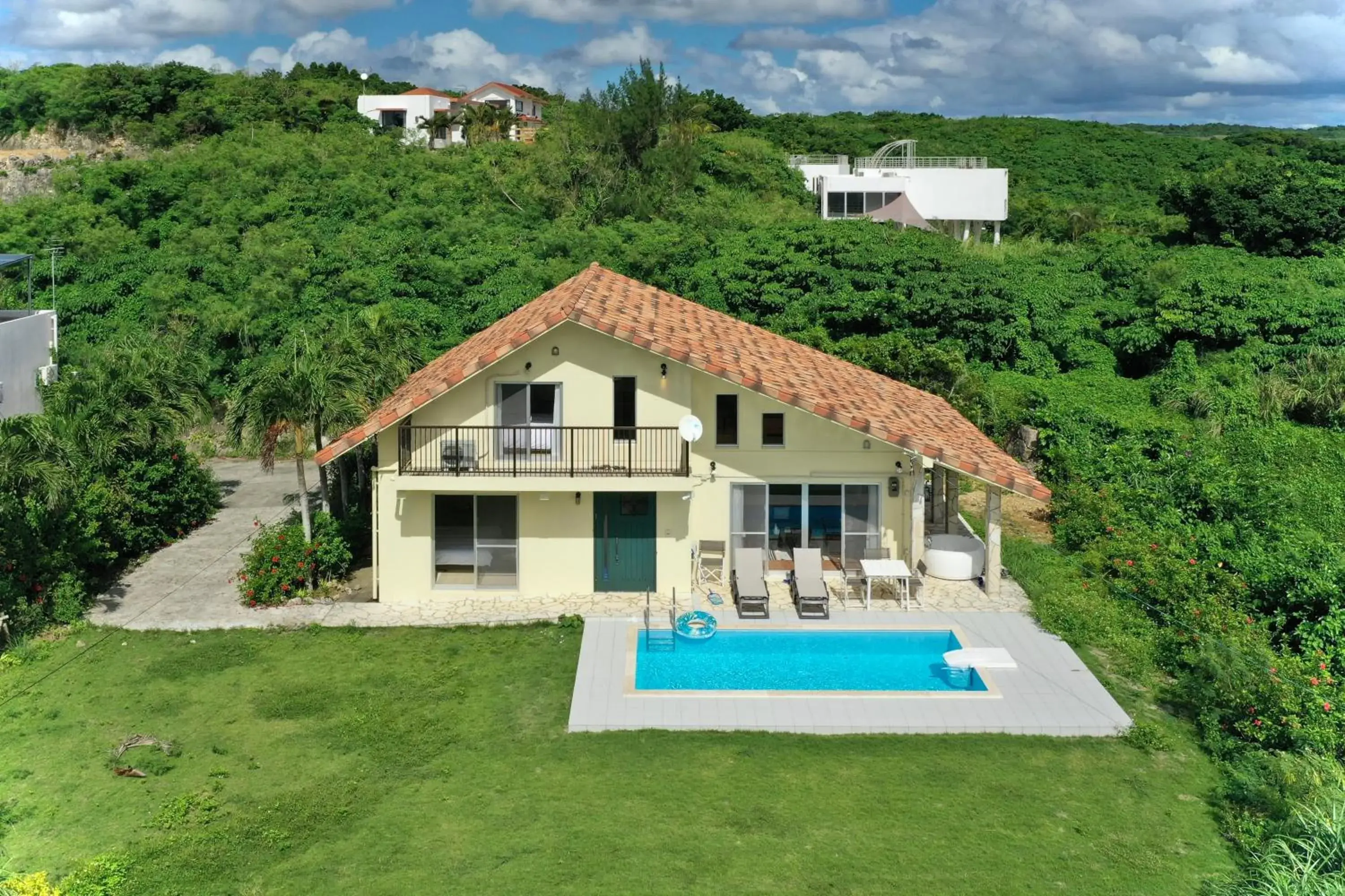 Villa with Private Pool in Crystal Villa Imgya Villa with Private Pool in Crystal Villa Imgya