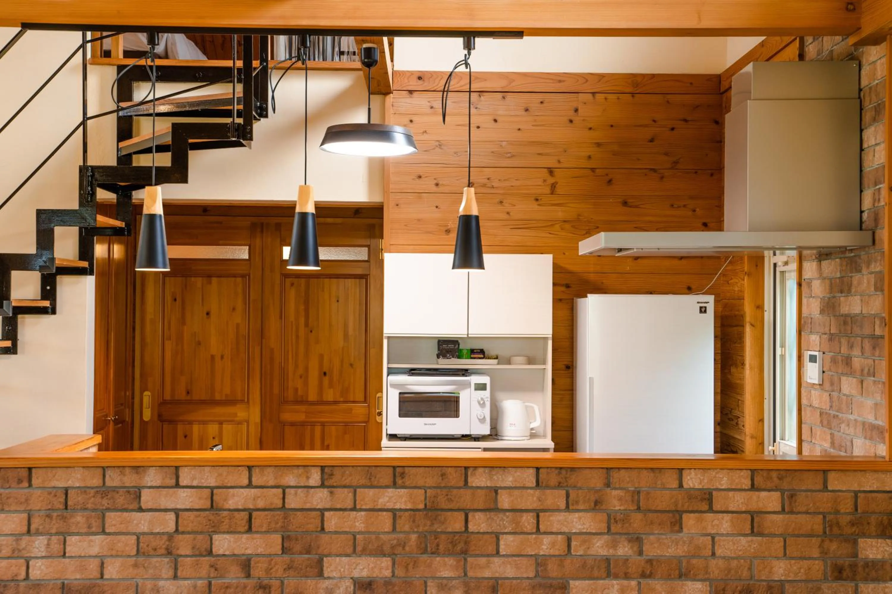 Communal kitchen in Crystal Villa Imgya