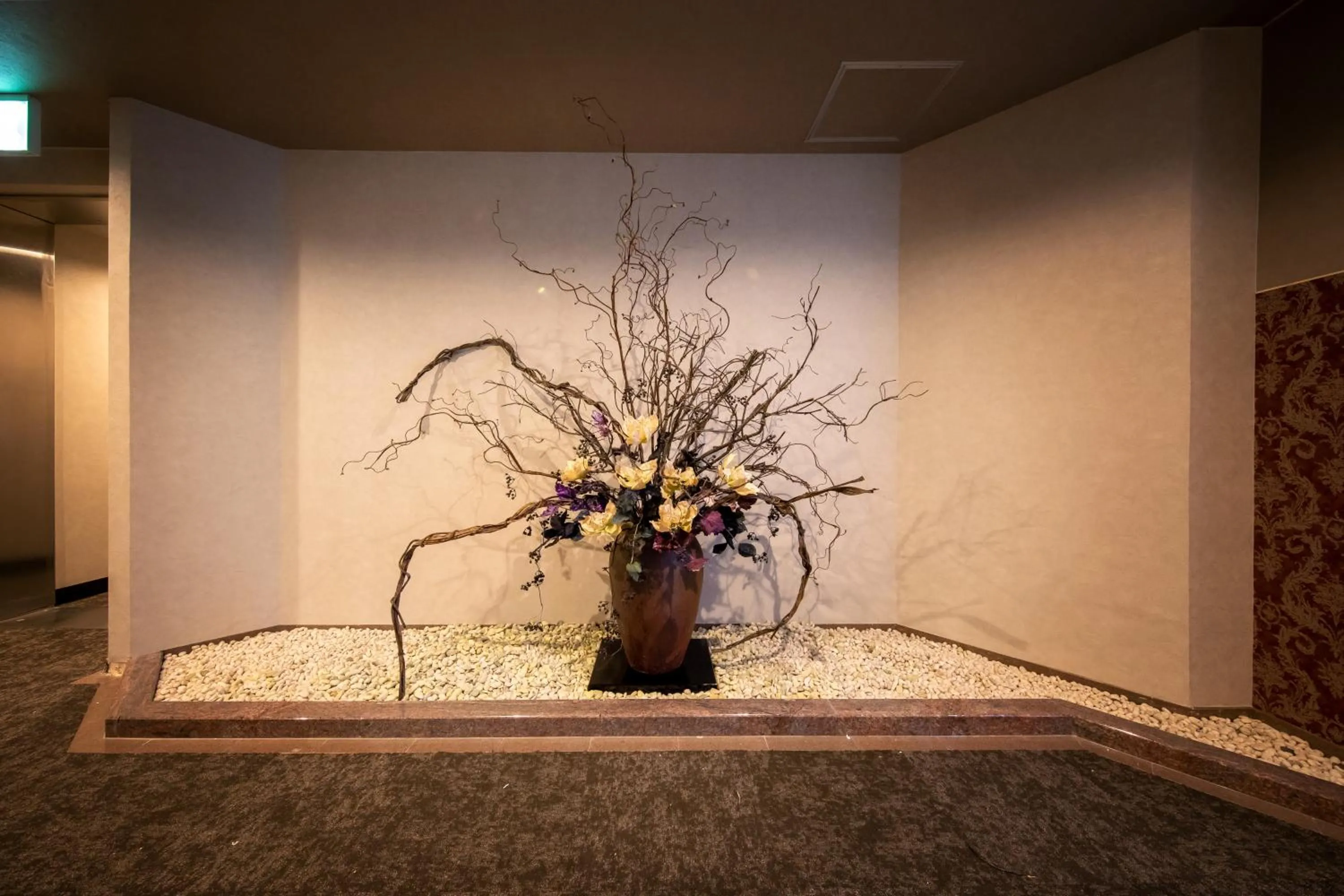 Decorative detail in Kamisuwa Onsen Shinyu