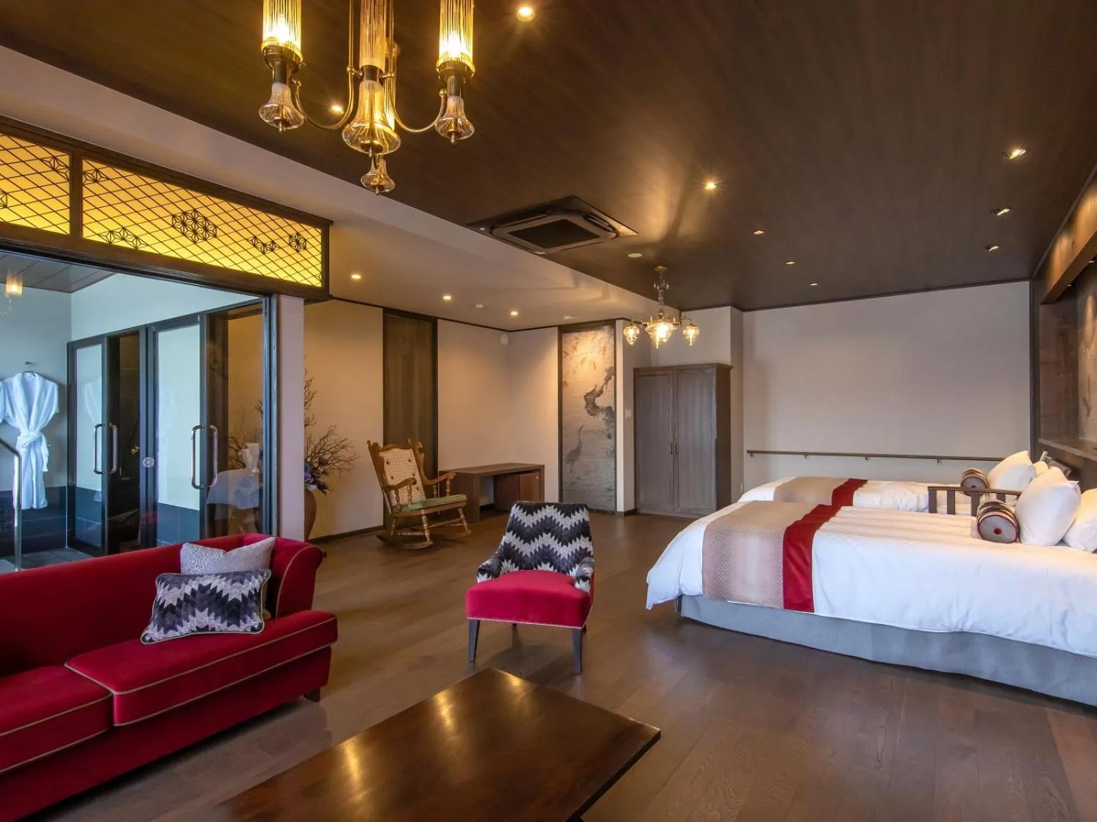 Photo of the whole room, Bed in Kamisuwa Onsen Shinyu