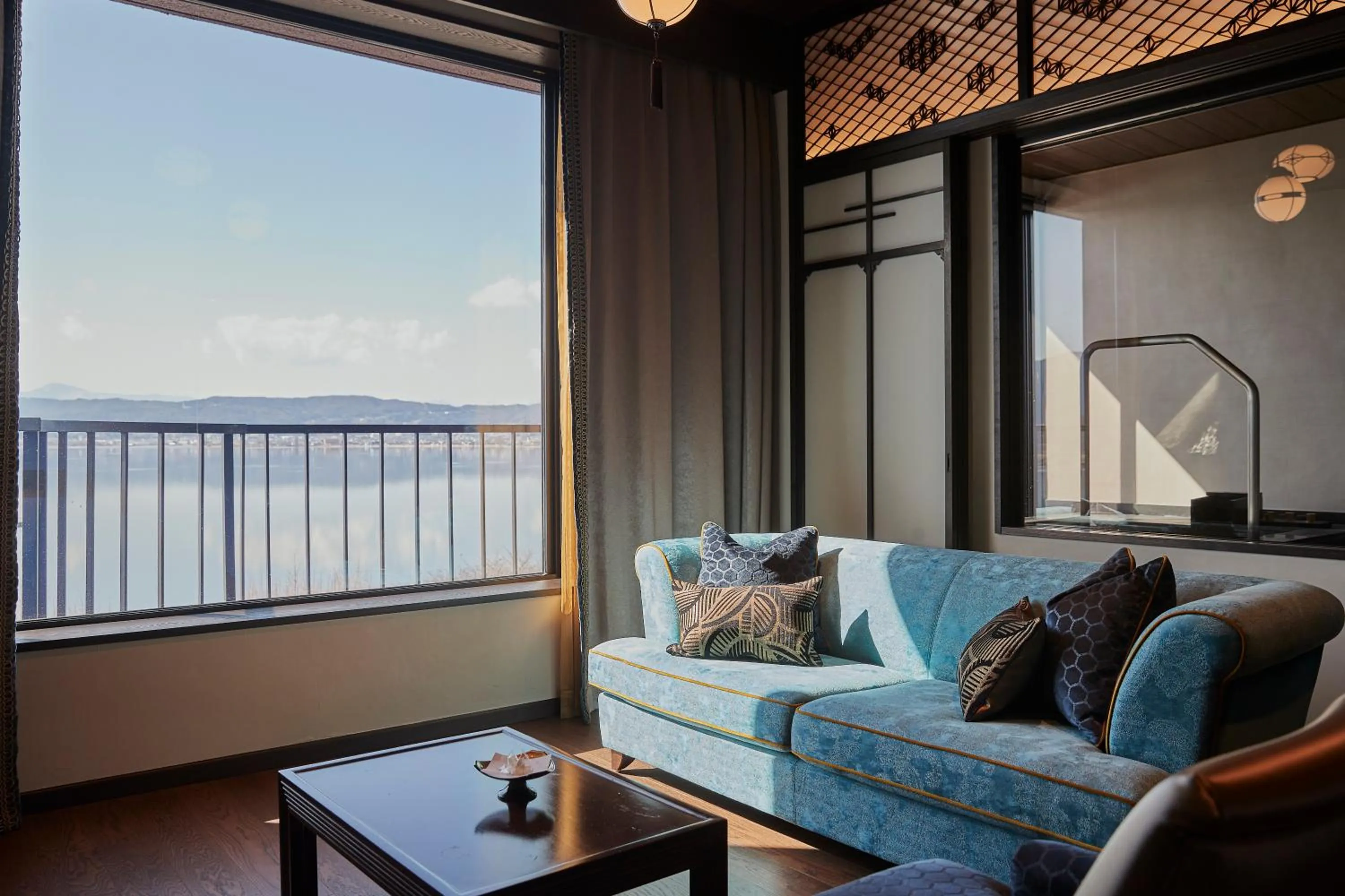 Lake view in Kamisuwa Onsen Shinyu