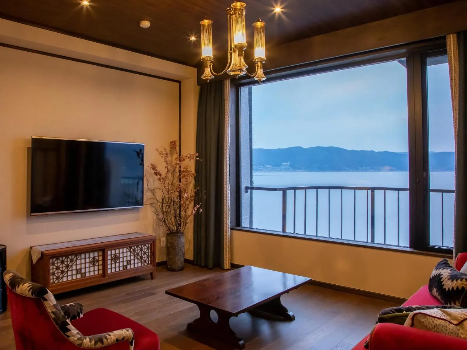 Photo of the whole room in Kamisuwa Onsen Shinyu