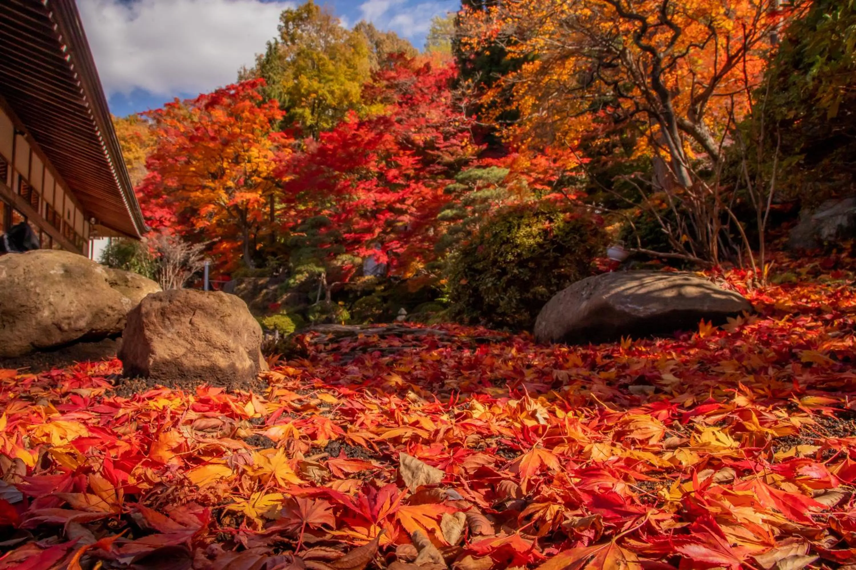 Nearby landmark in Kamisuwa Onsen Shinyu
