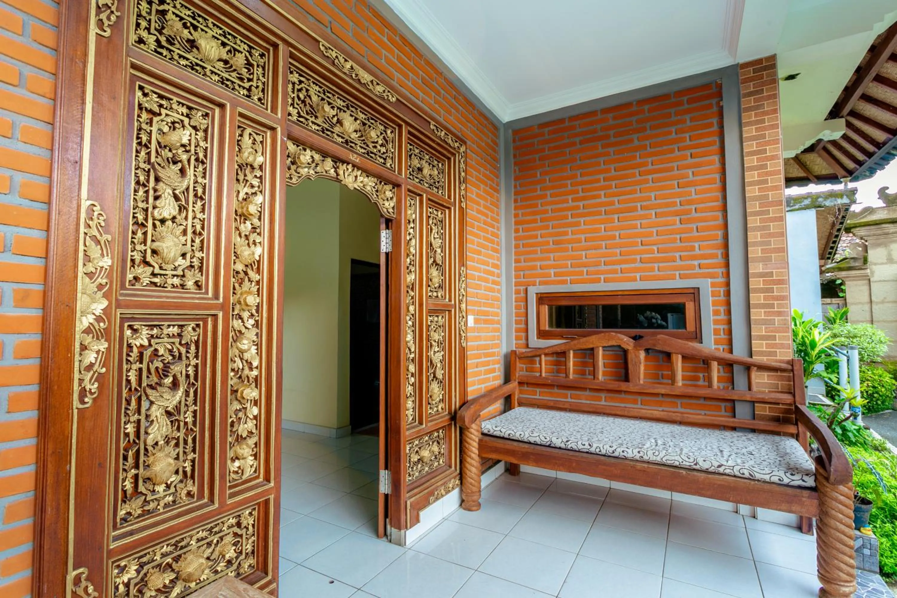 Balcony/Terrace in Rizky Guesthouse