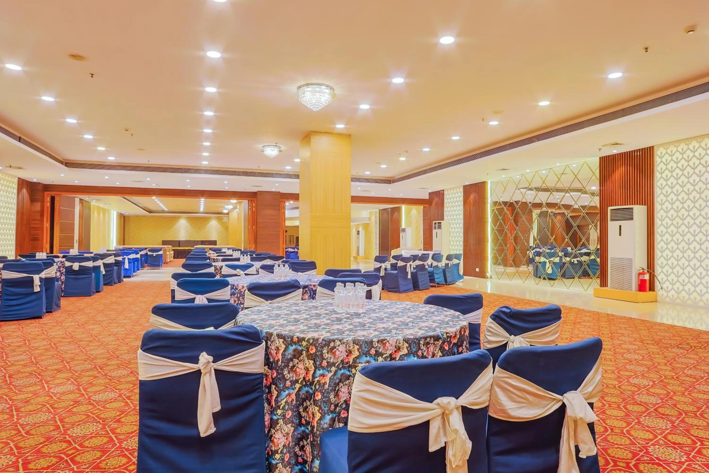 Banquet/Function facilities in Hyphen Premier-Business Hotel
