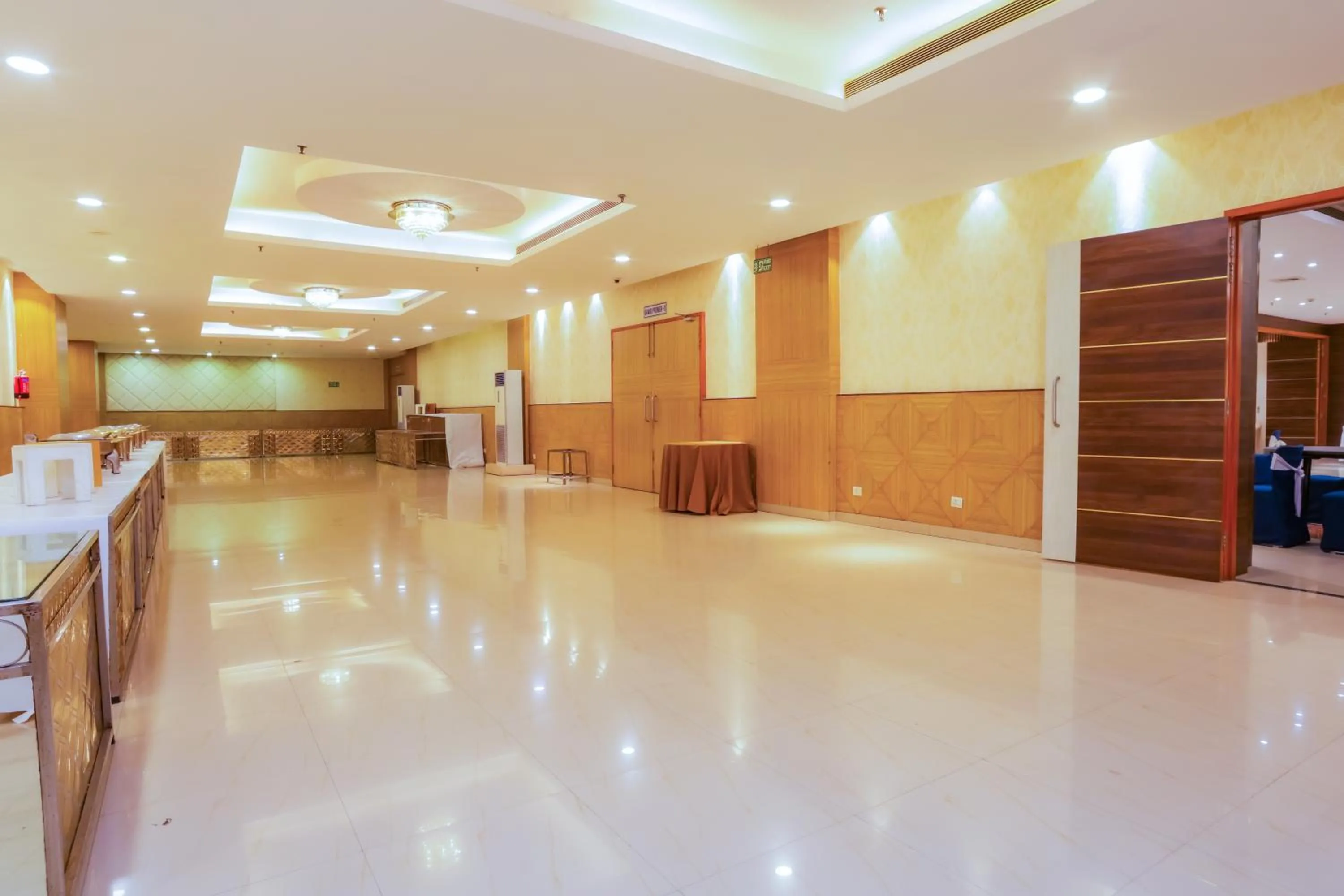 Banquet/Function facilities in Hyphen Premier-Business Hotel