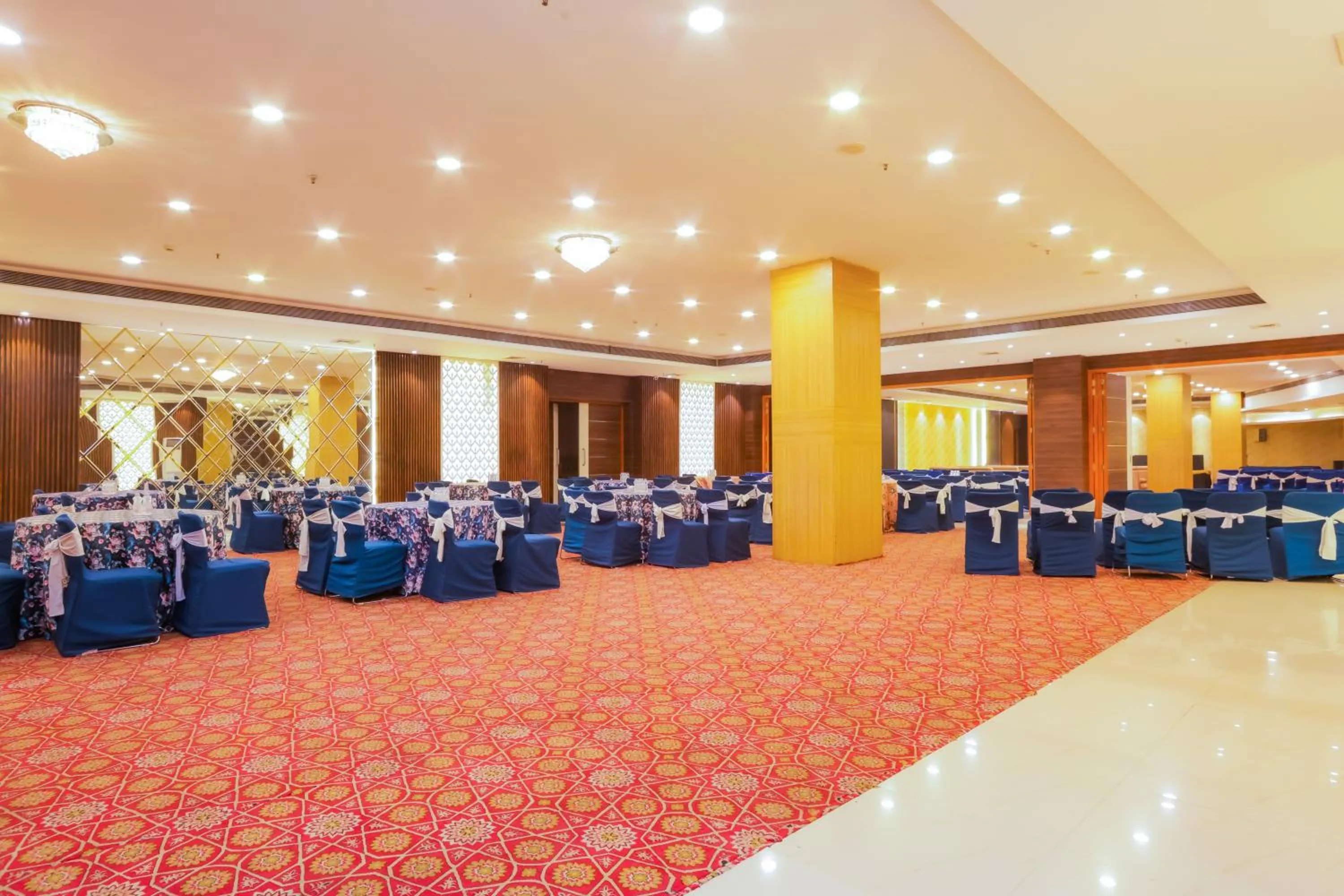 Banquet/Function facilities in Hyphen Premier-Business Hotel