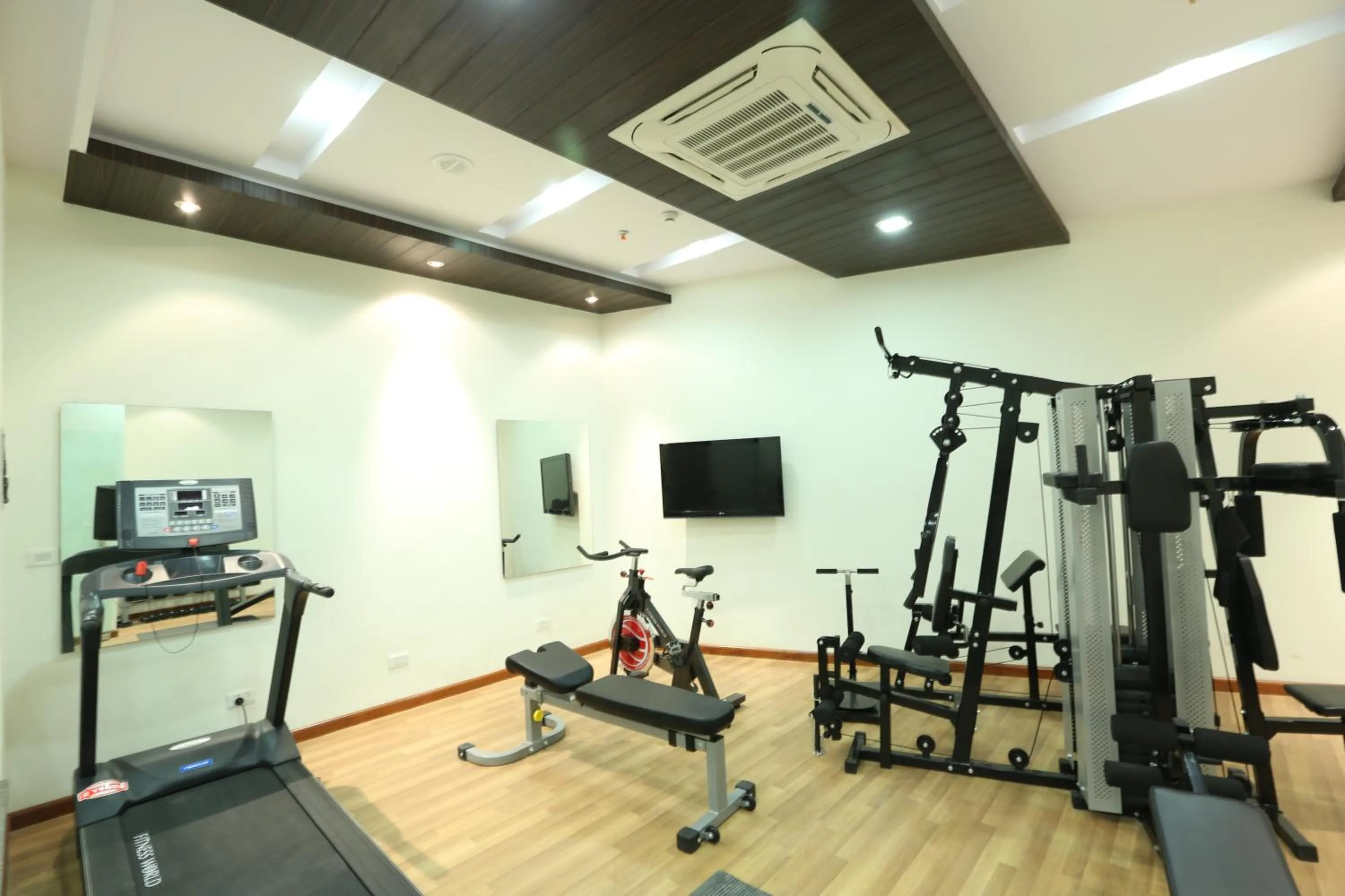 Fitness centre/facilities in Hyphen Premier-Business Hotel