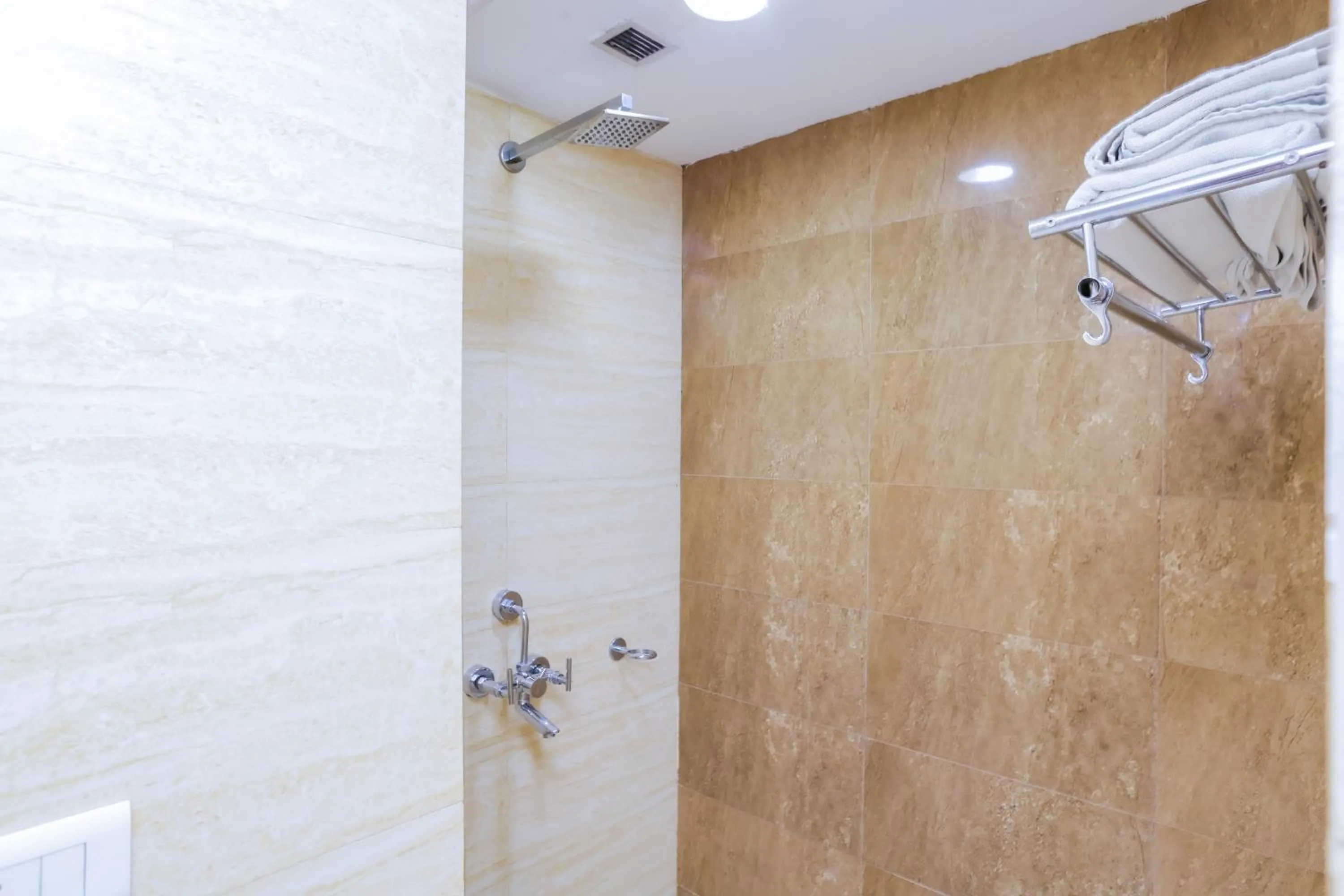 Bathroom in Hyphen Premier-Business Hotel