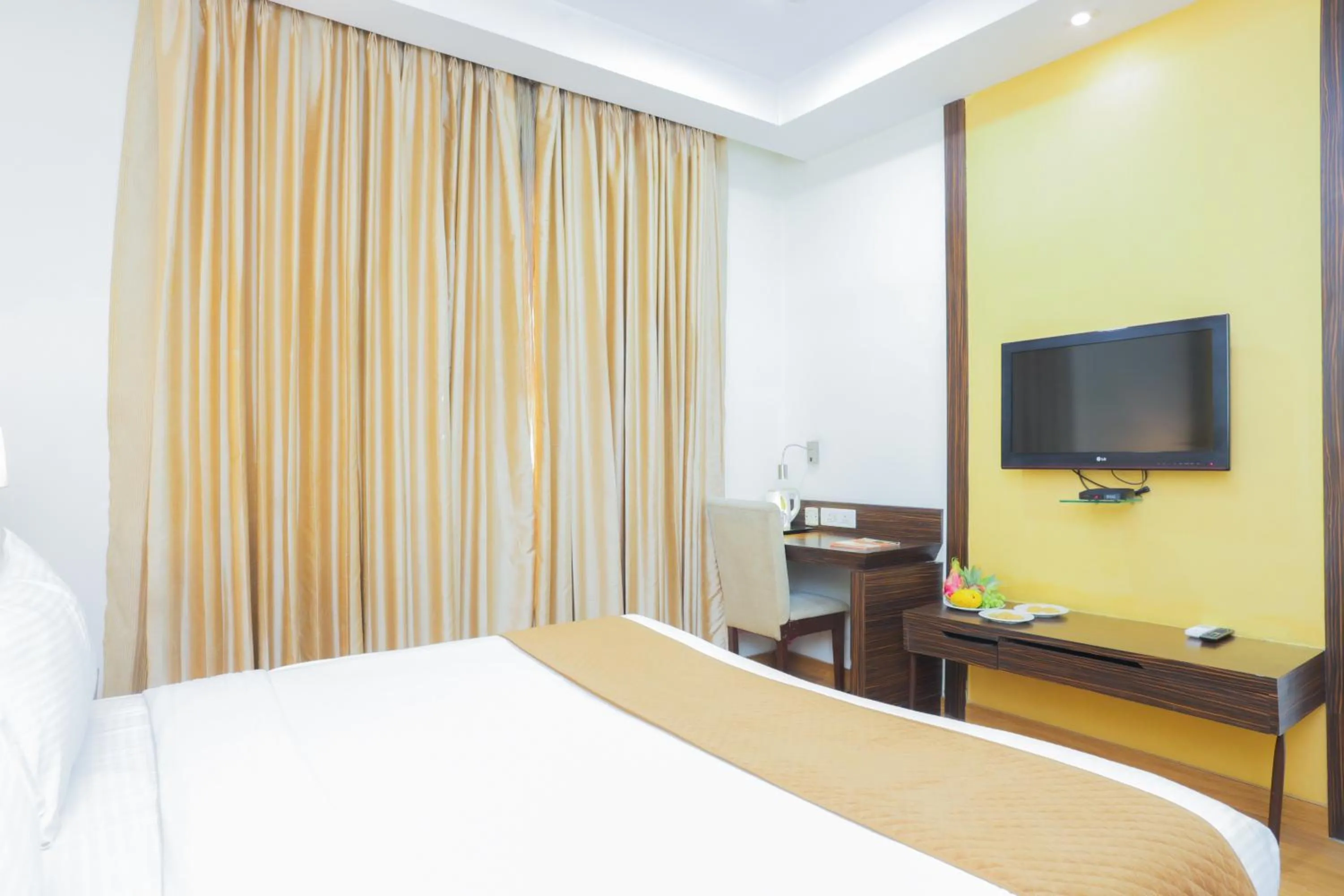 Bedroom, Bed in Hyphen Premier-Business Hotel