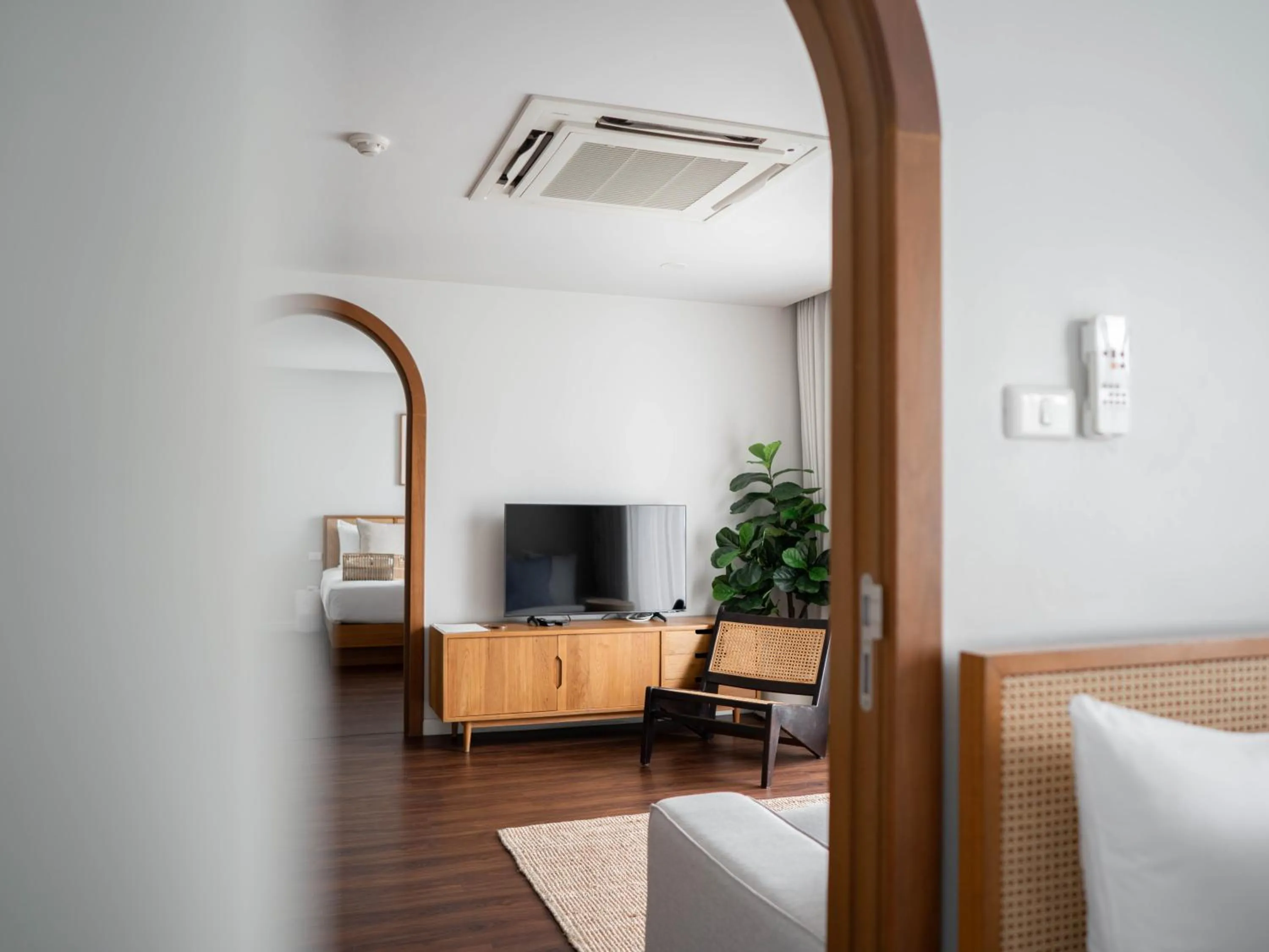 Living room in The Earth Hotel