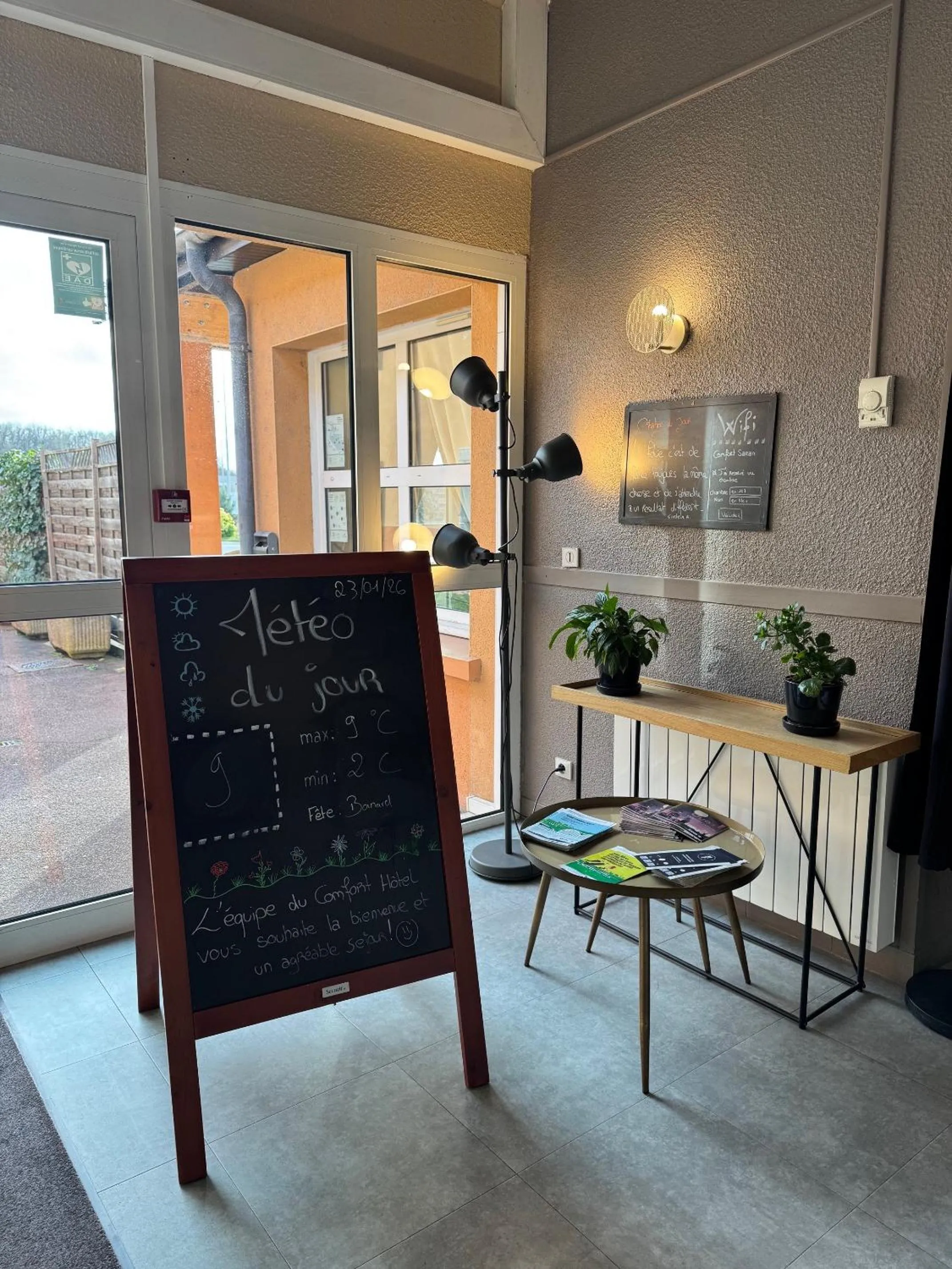 Living room in Comfort Hotel Orleans Saran