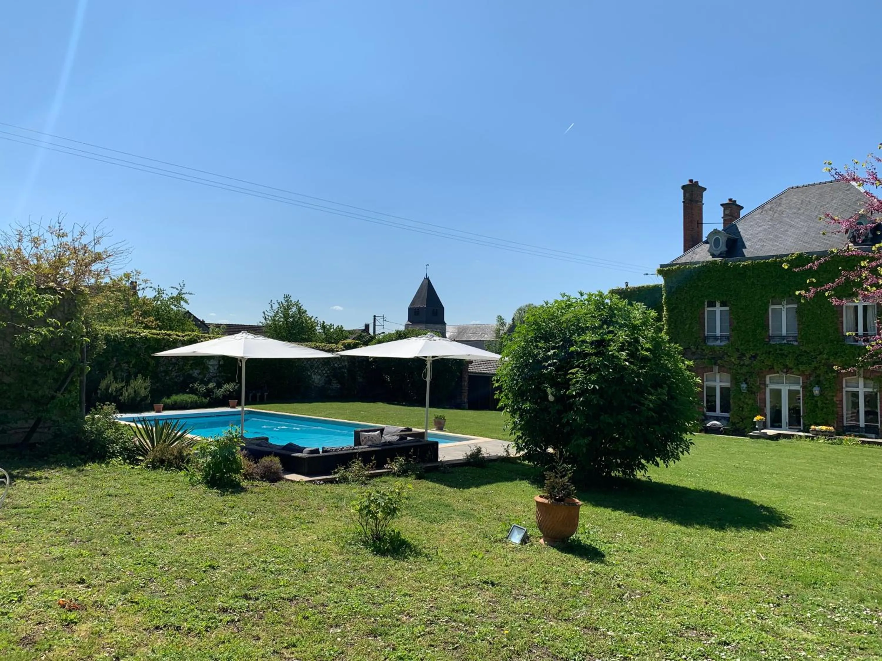 Garden in Le Clos Corbier - Champagne Collard-Milesi