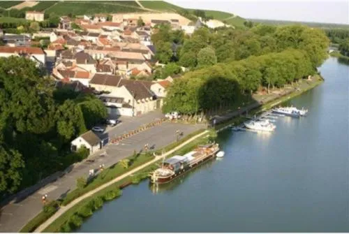 Property building in Le Clos Corbier - Champagne Collard-Milesi