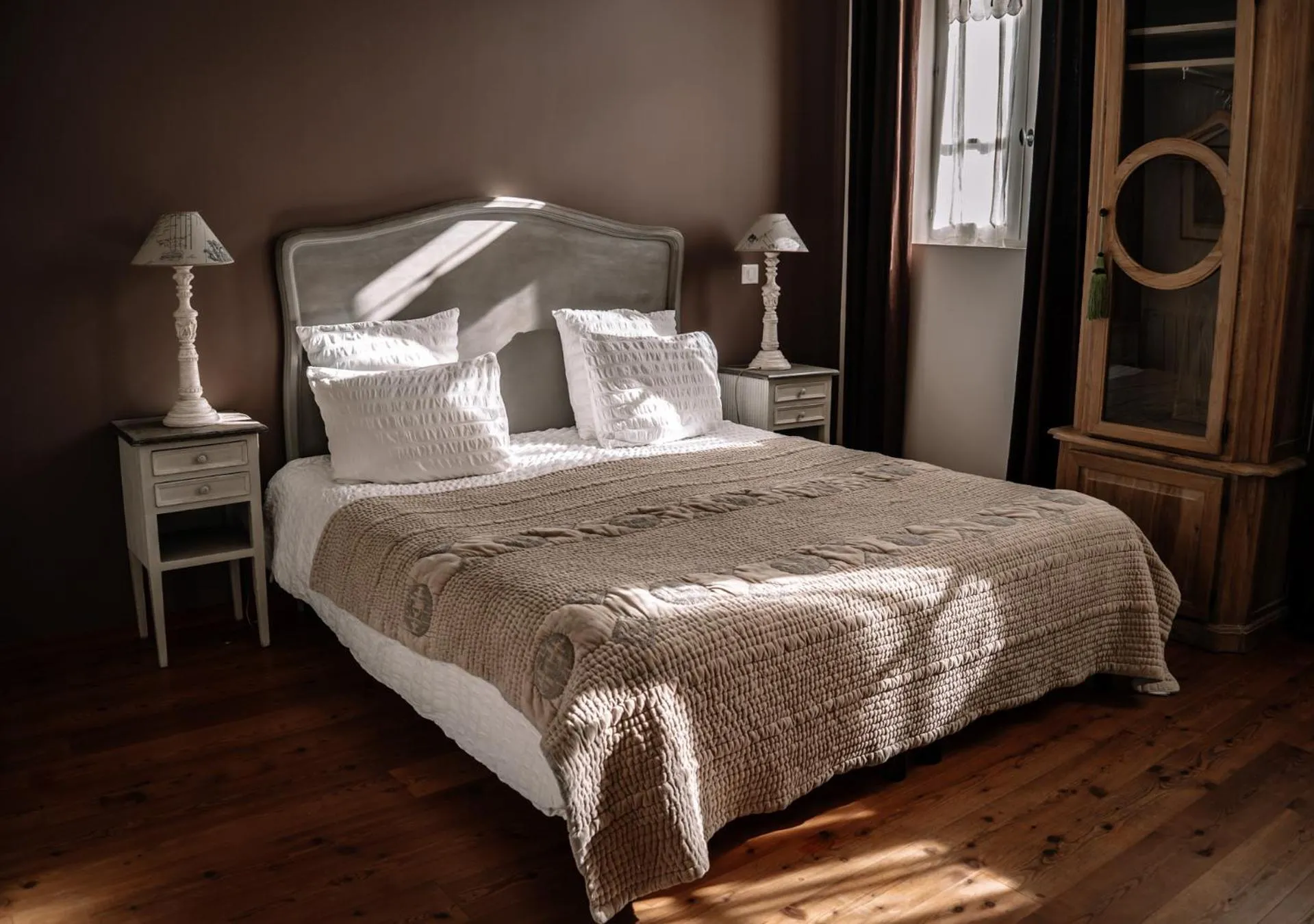 Bedroom, Bed in Le Clos Corbier - Champagne Collard-Milesi
