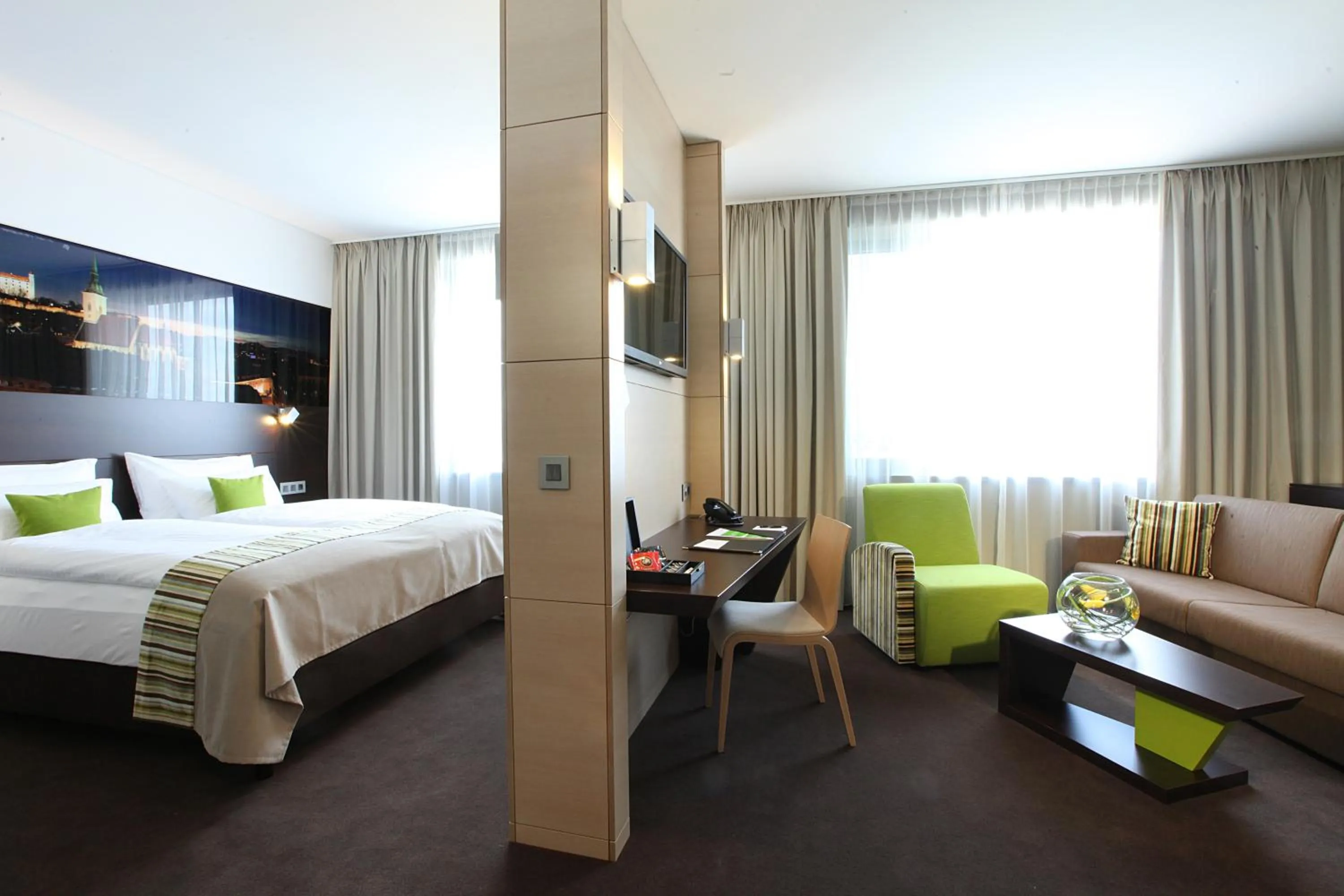 Photo of the whole room, Bed in Lindner Hotel Bratislava, part of JdV by Hyatt