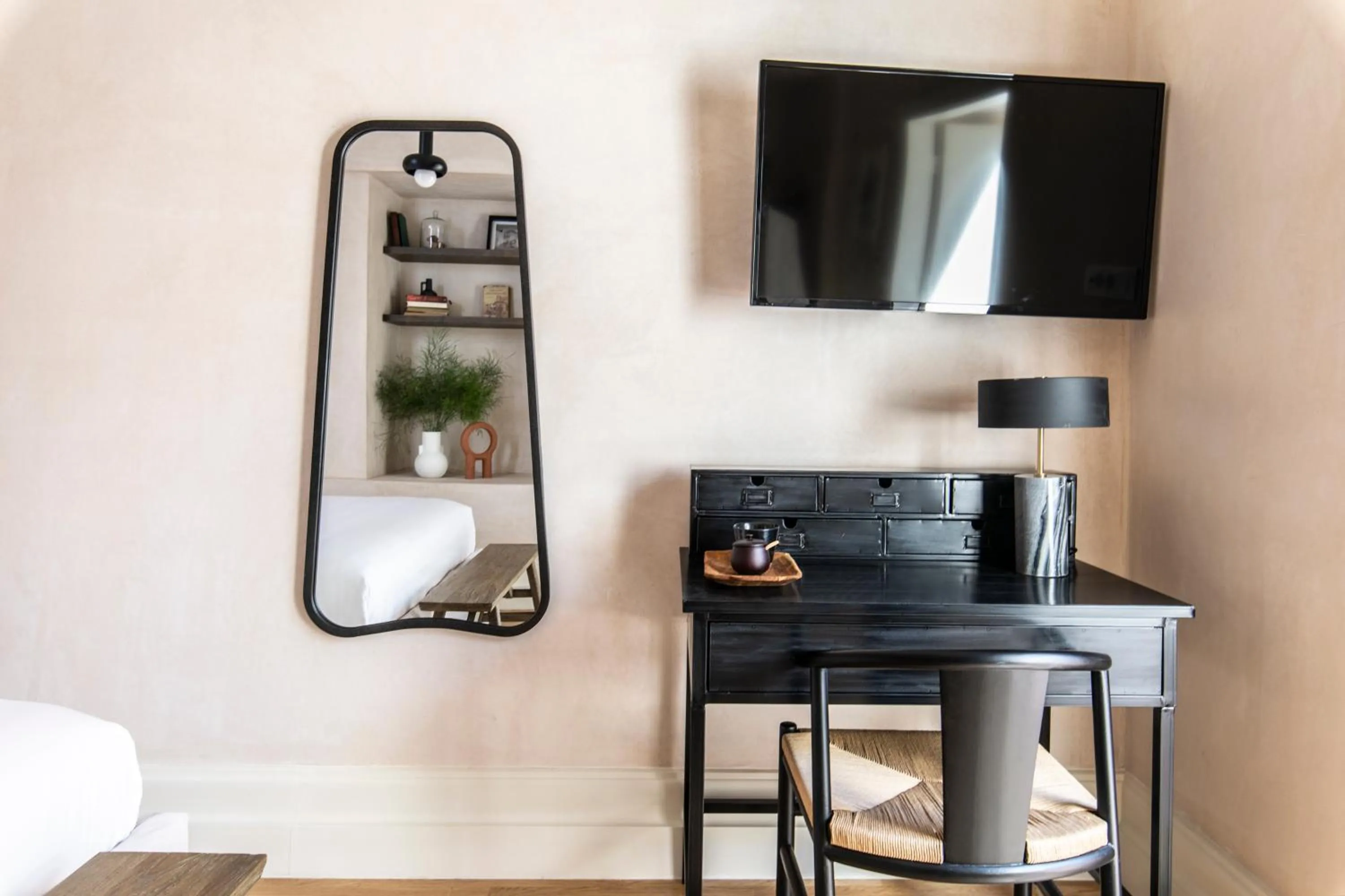 Decorative detail in Monsieur Didot