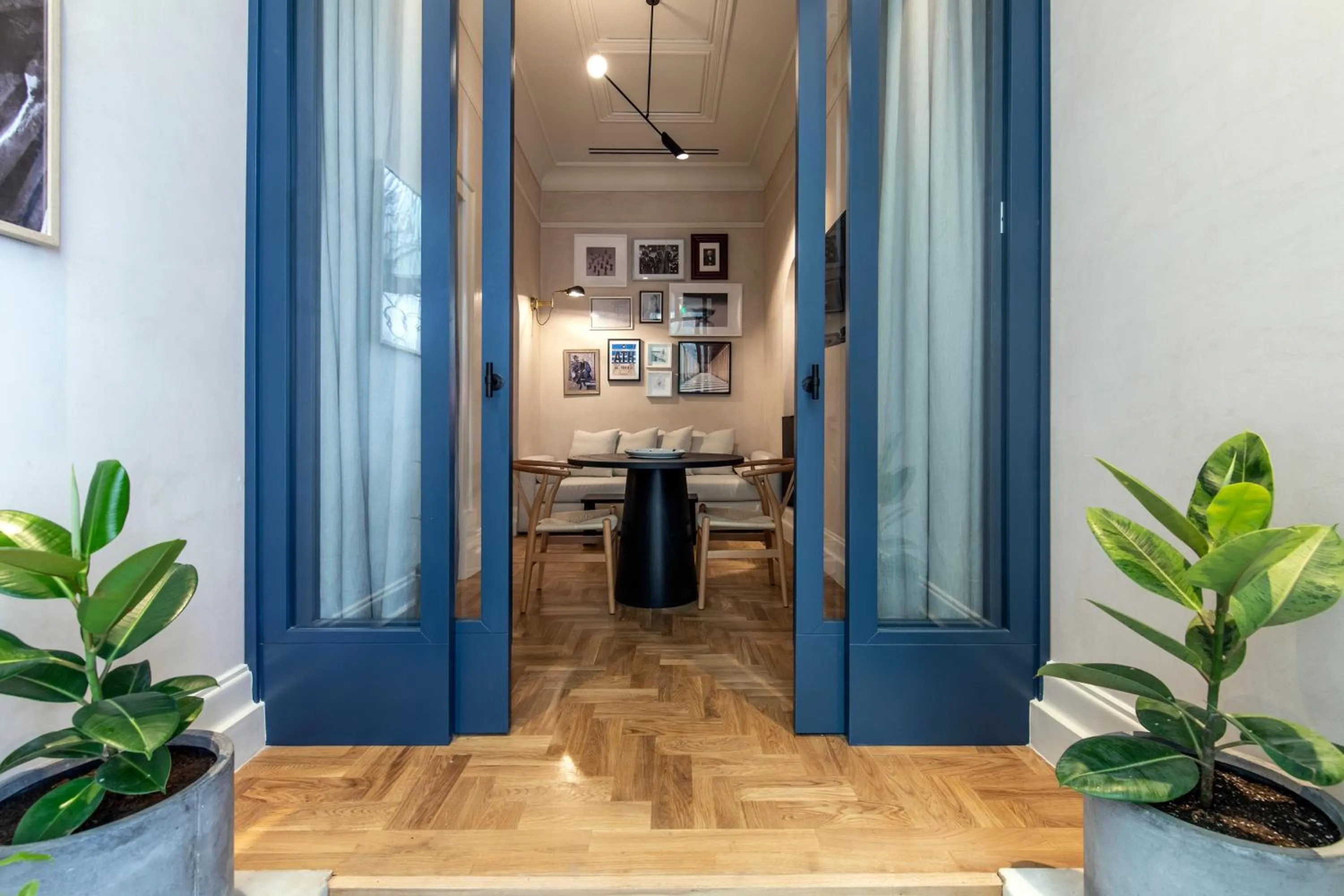 Seating area in Monsieur Didot