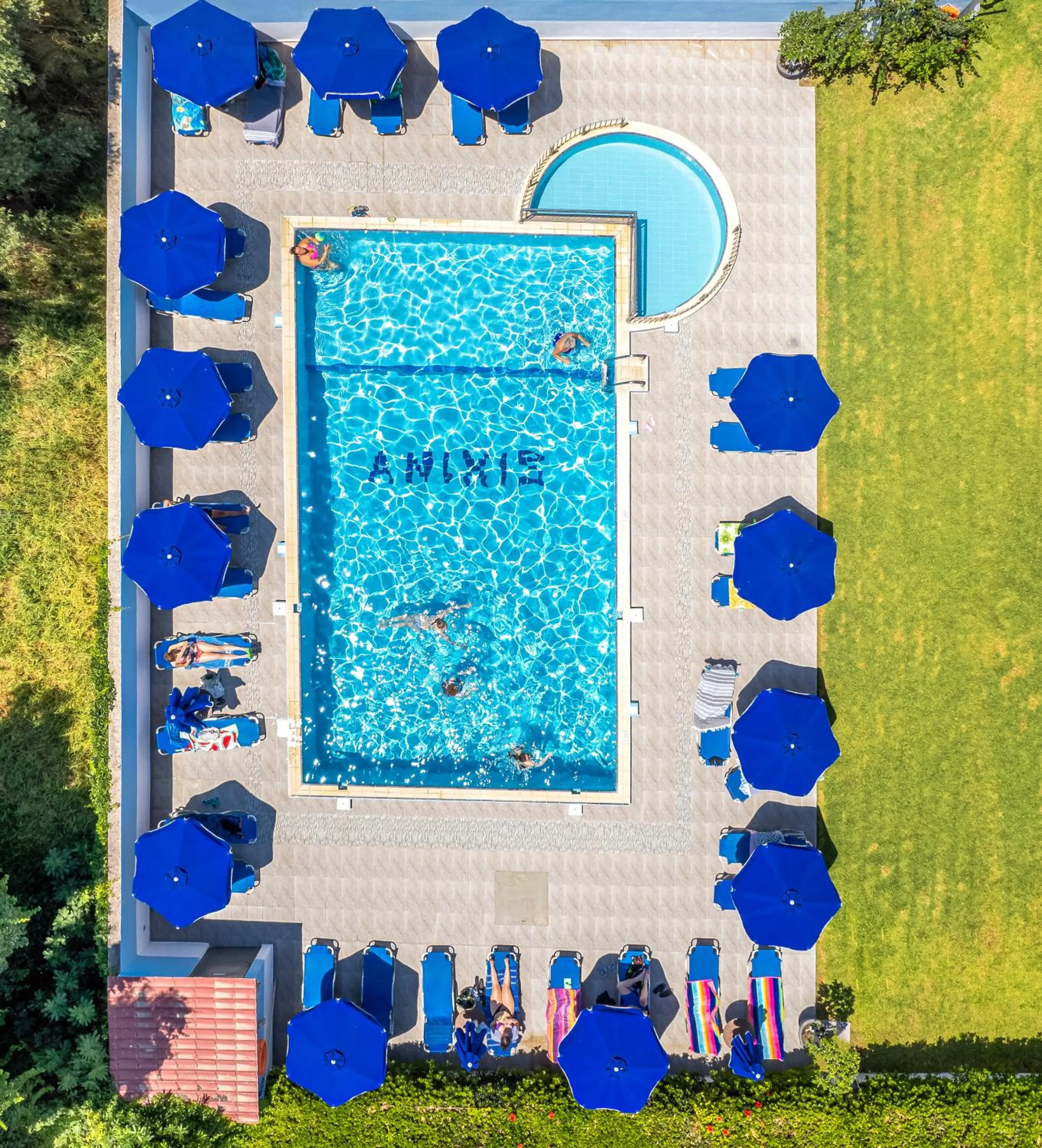 Anixis Hotel & Apartments