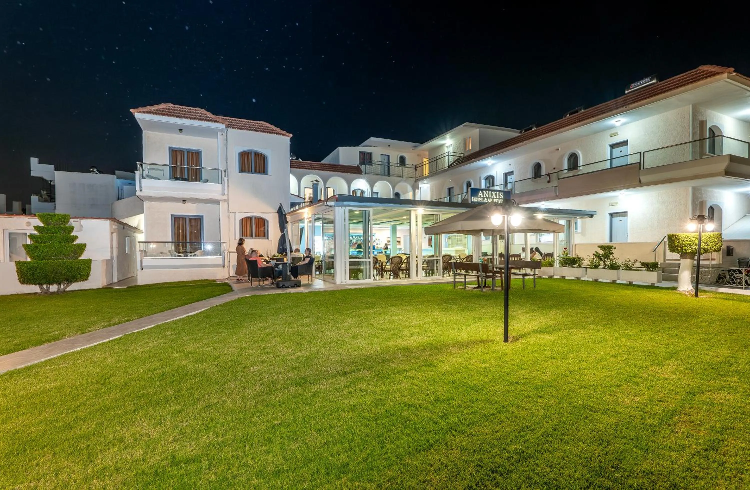 Anixis Hotel & Apartments