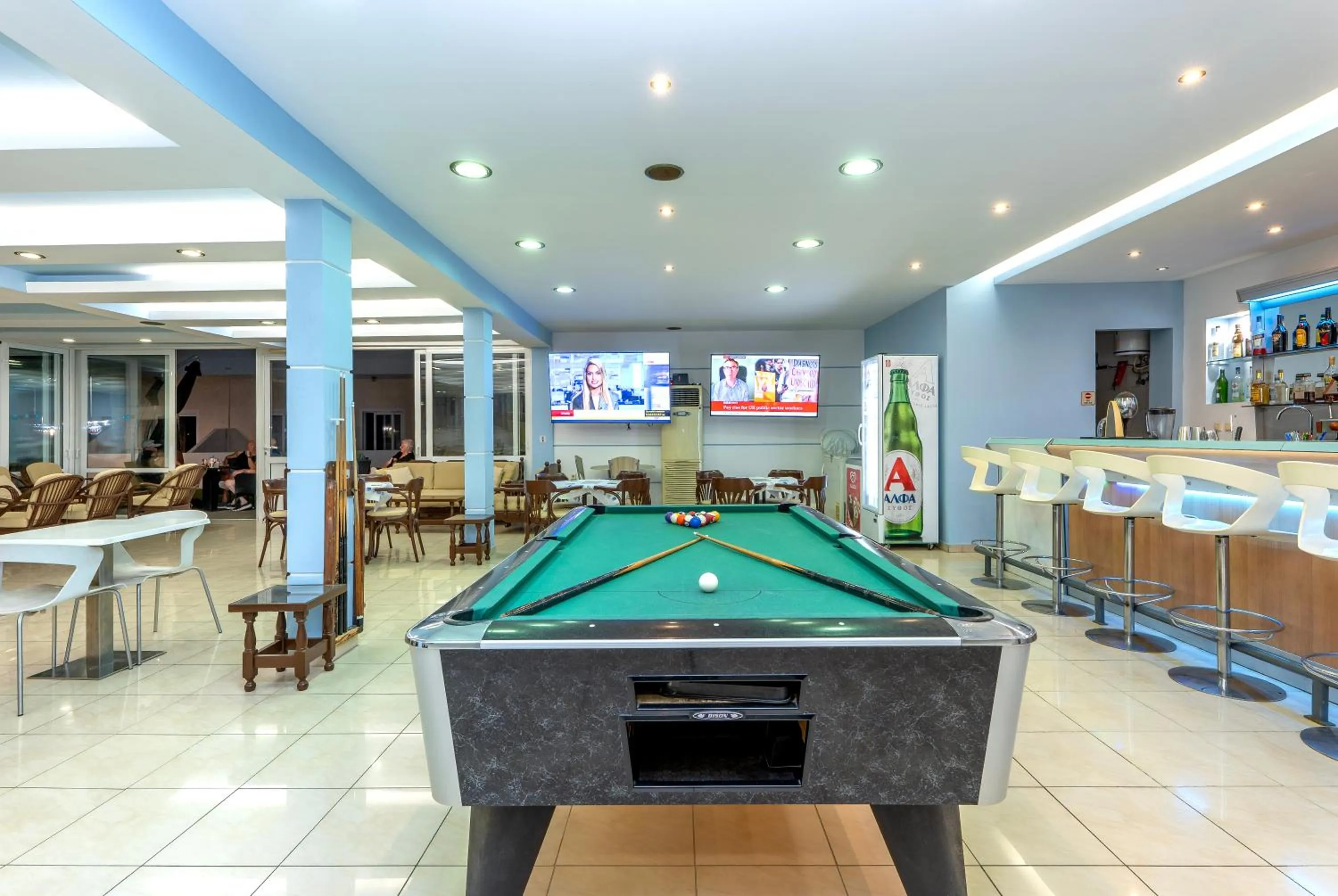 Anixis Hotel & Apartments