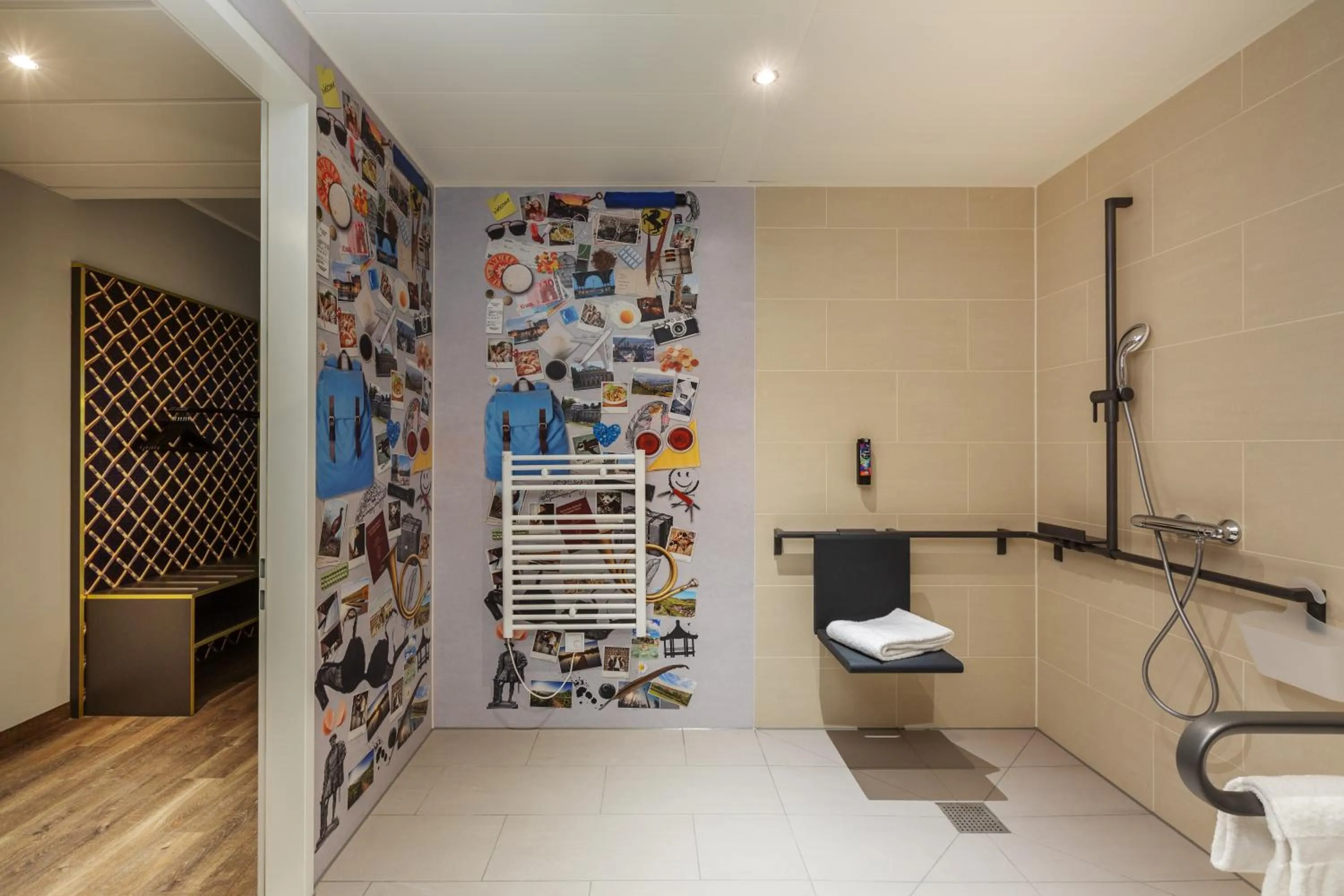 Bathroom in Holiday Inn - the niu, Mesh Stuttgart Messe by IHG