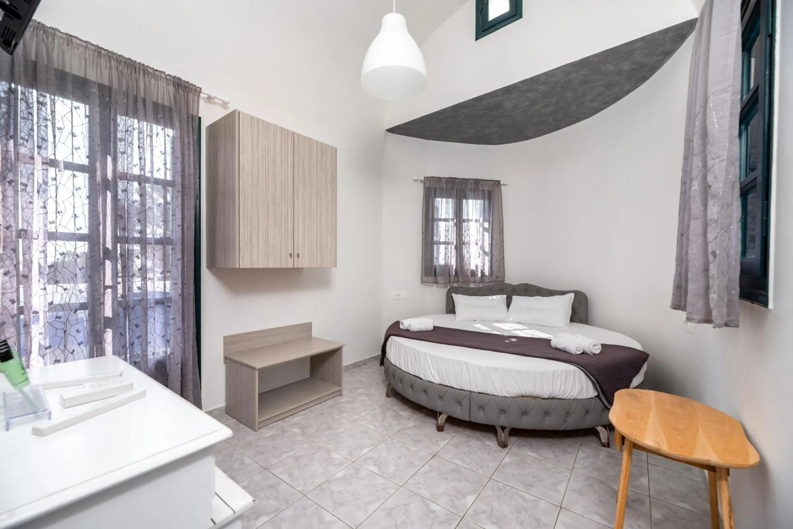 Balcony/Terrace, Bed in Villa Anemomilos Perissa