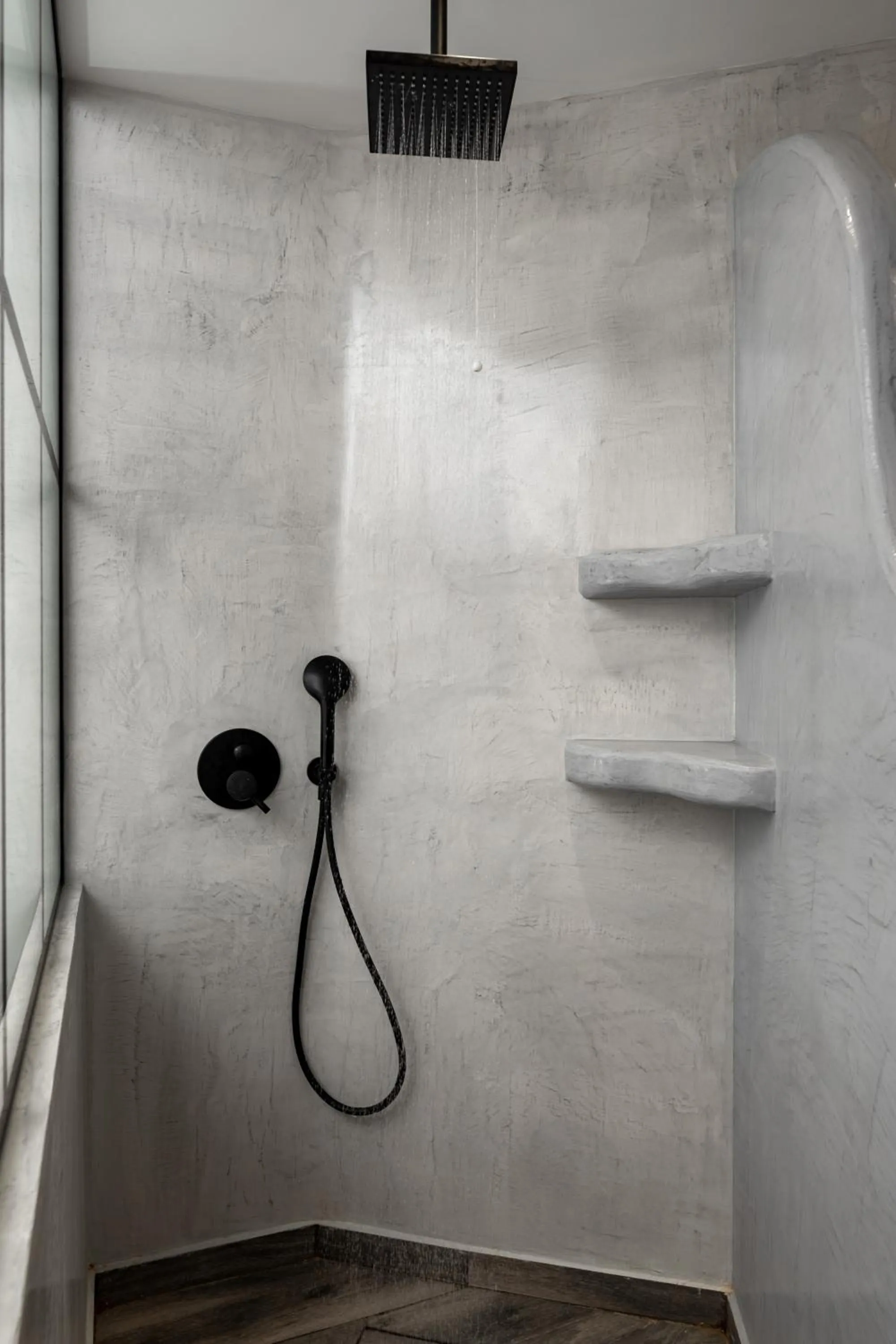 Shower in Villa Anemomilos Perissa