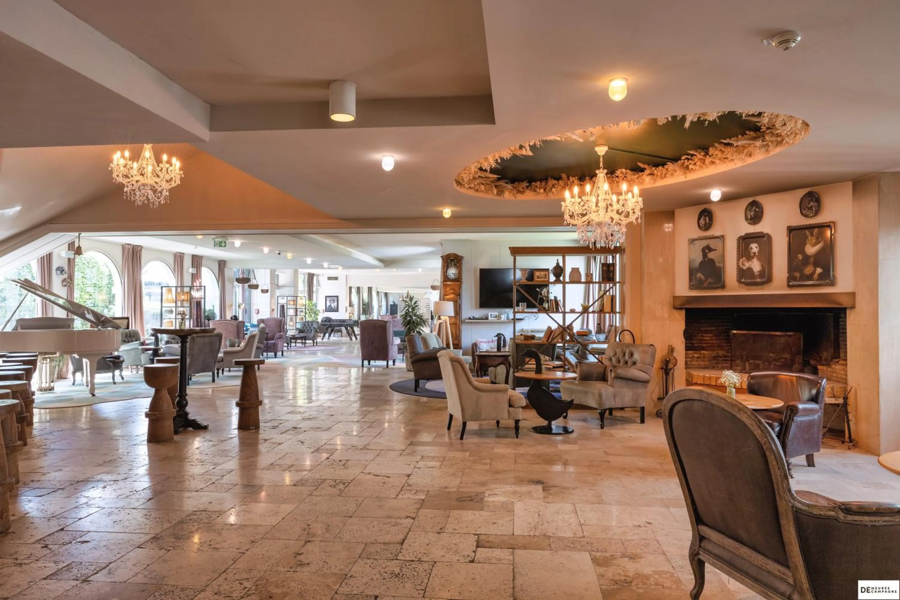 Lounge or bar in Demeures de Campagne Parc du Coudray - Barbizon