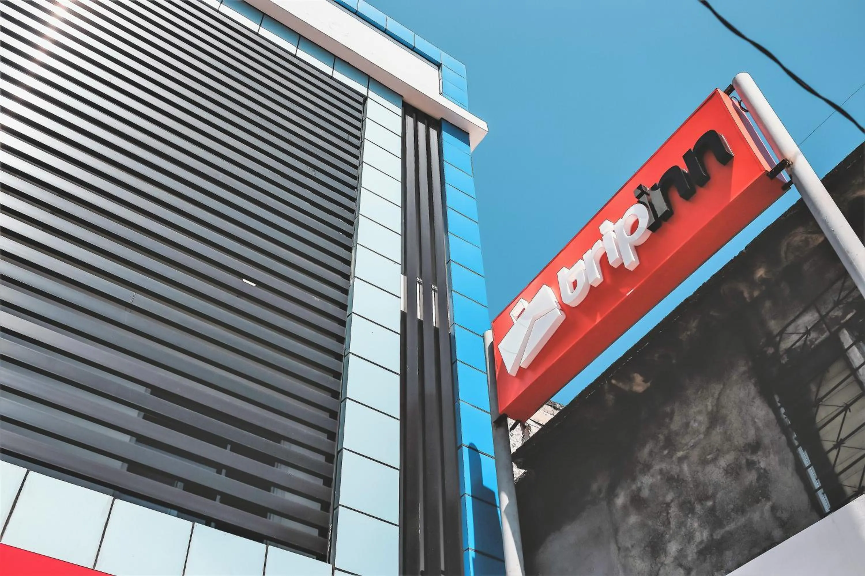 Property building in Trip Inn Legazpi City near Airport