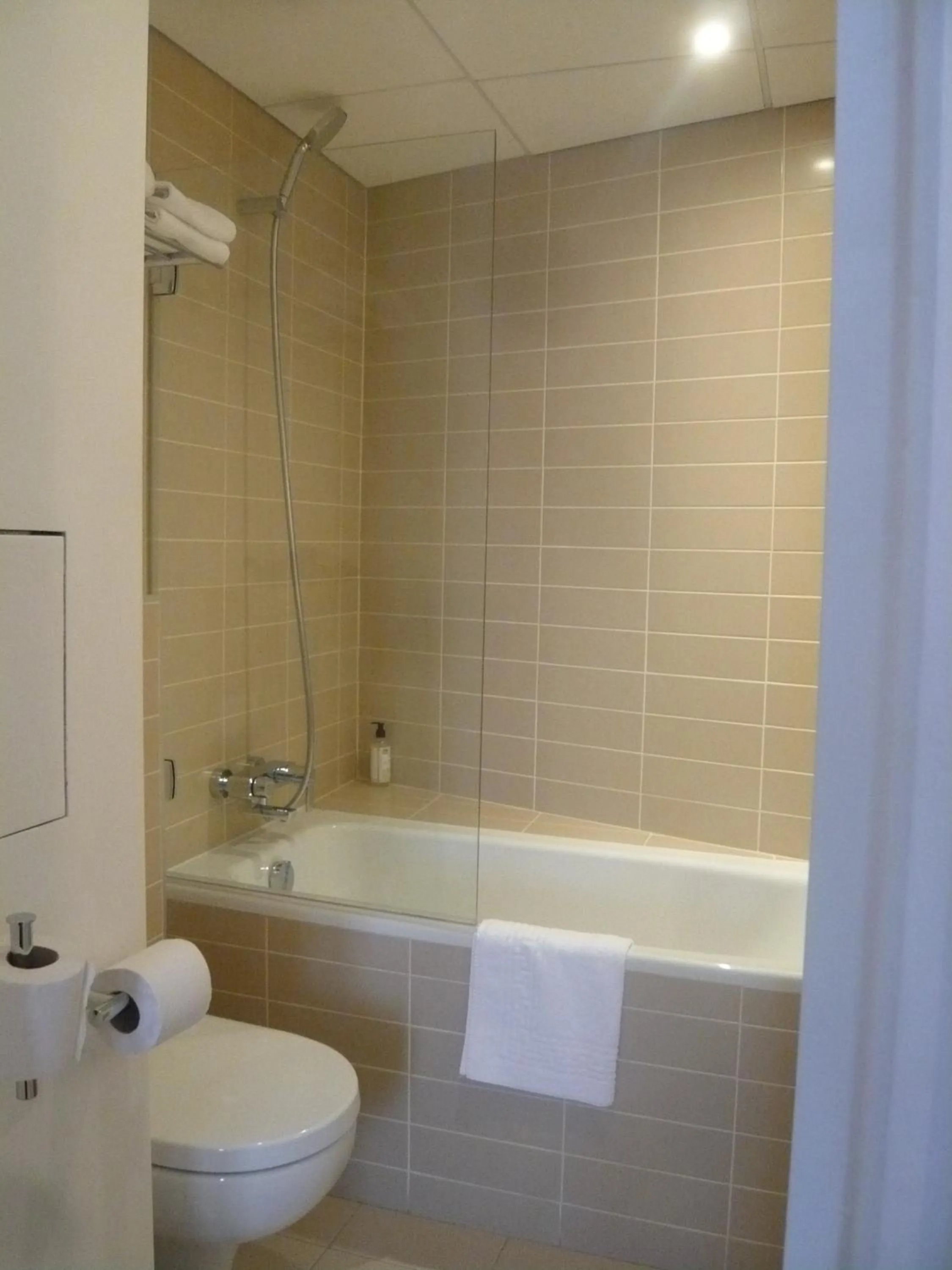 Bathroom in Contact Hôtel Alizé Montmartre