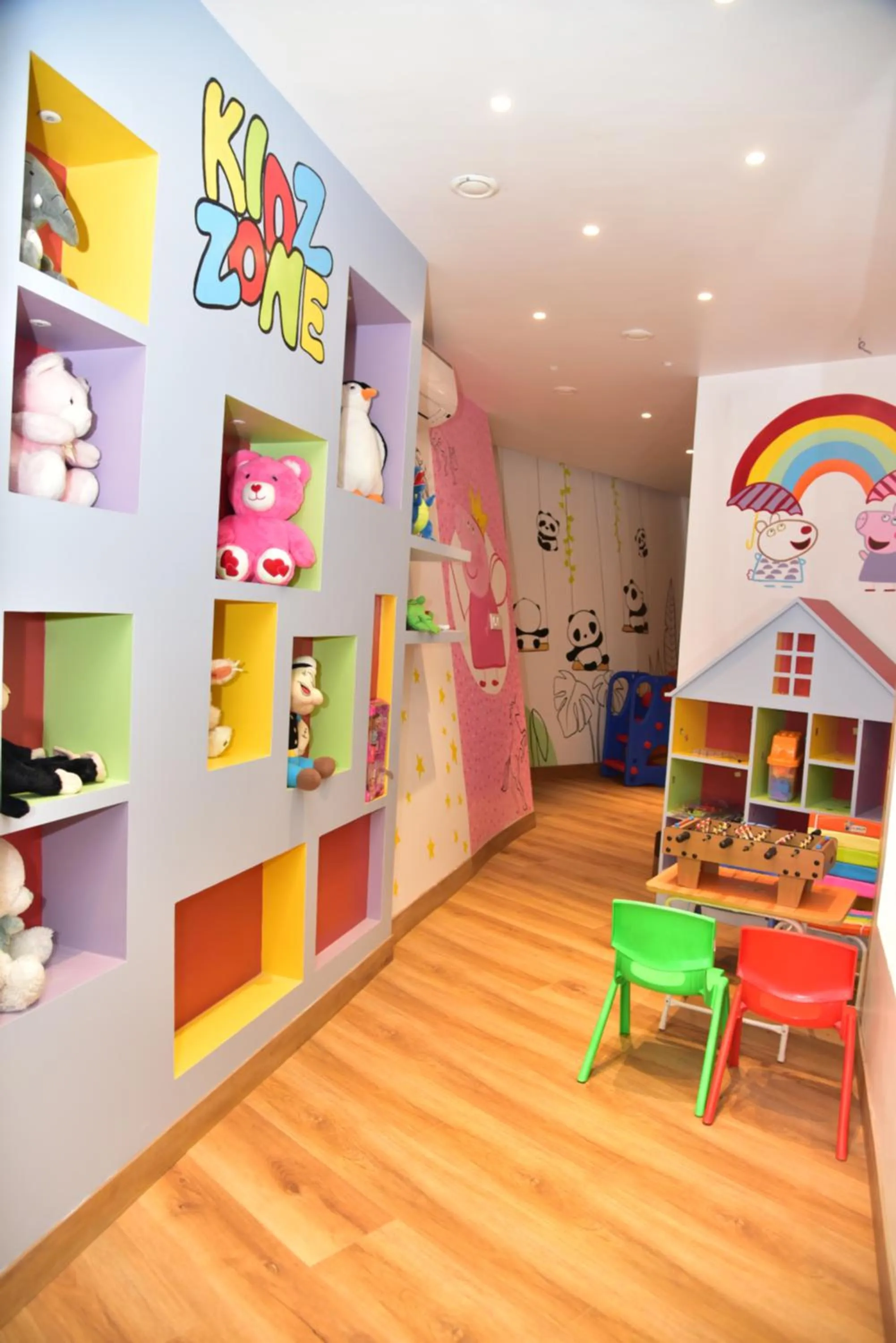 Game Room in The Cedar Grand Hotel and Spa