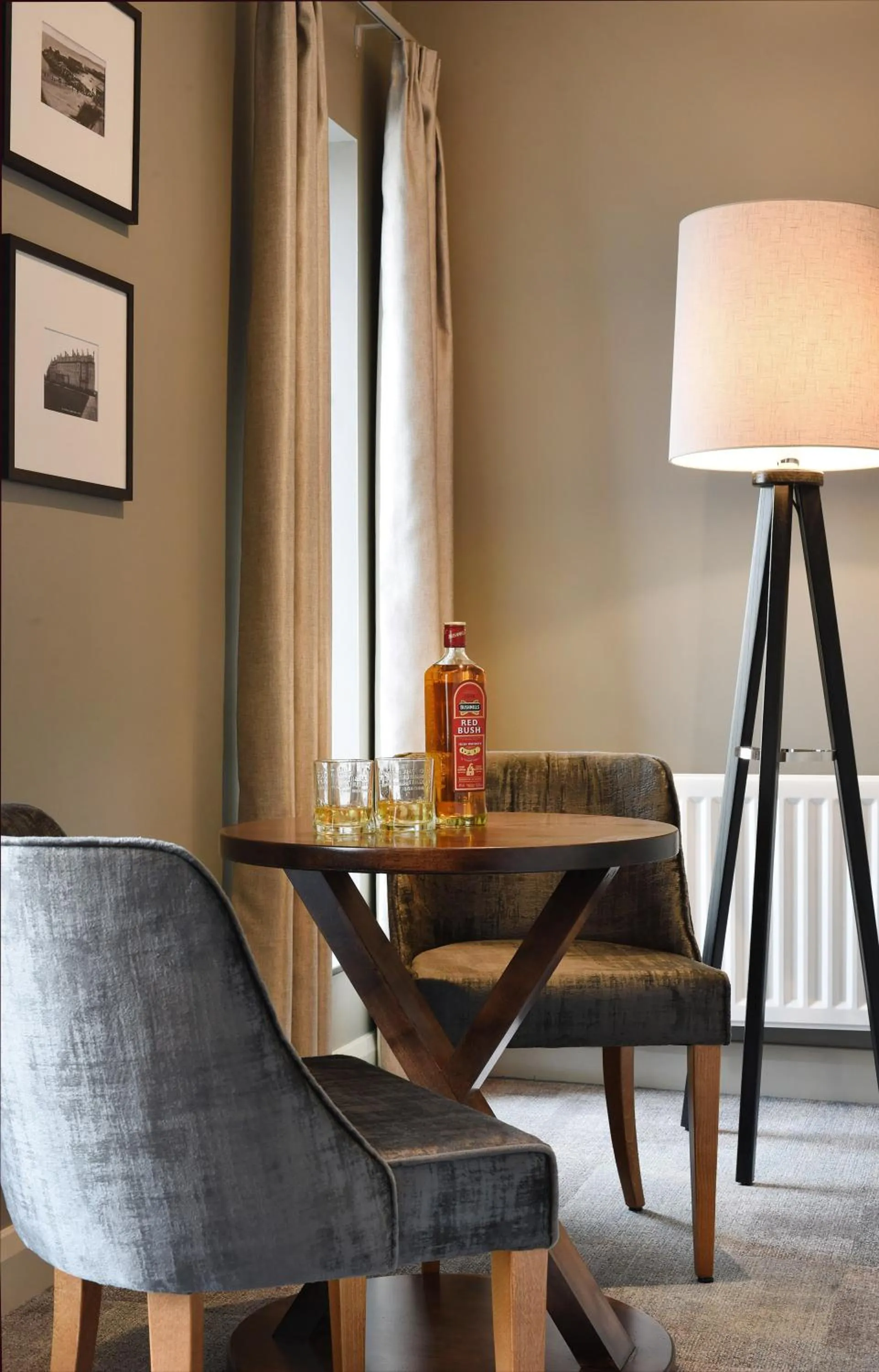 Seating area in Golflinks Hotel