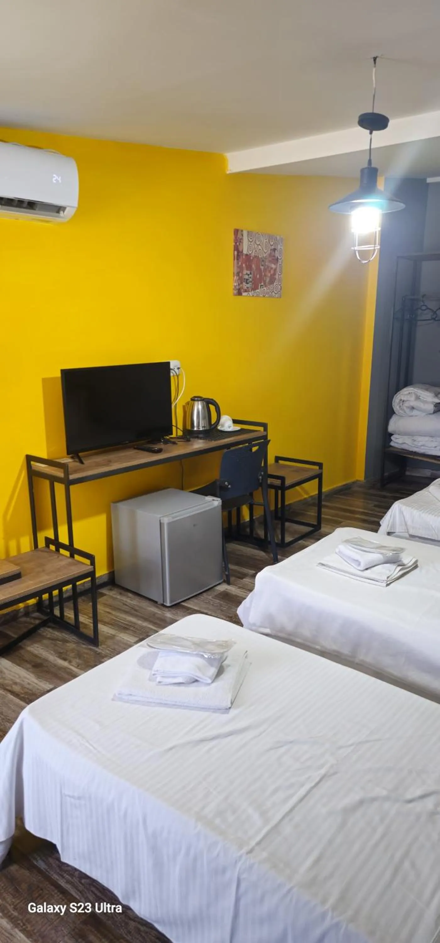 room service, Bed in Diuma Hotel