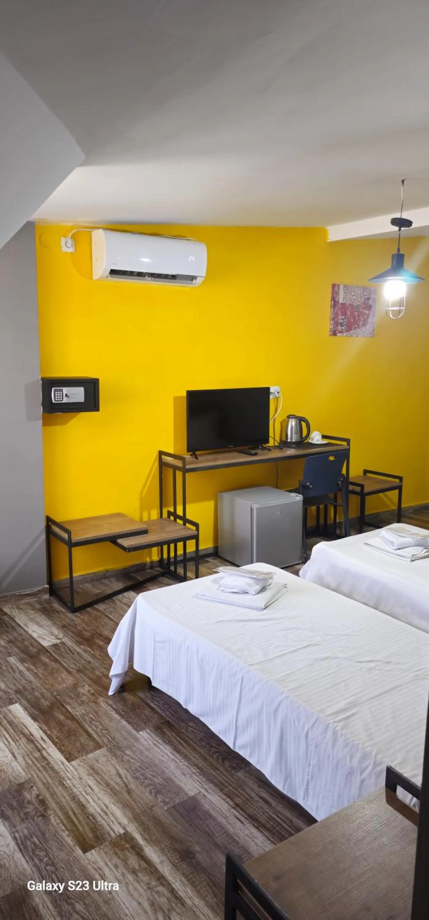 View (from property/room), Bed in Diuma Hotel