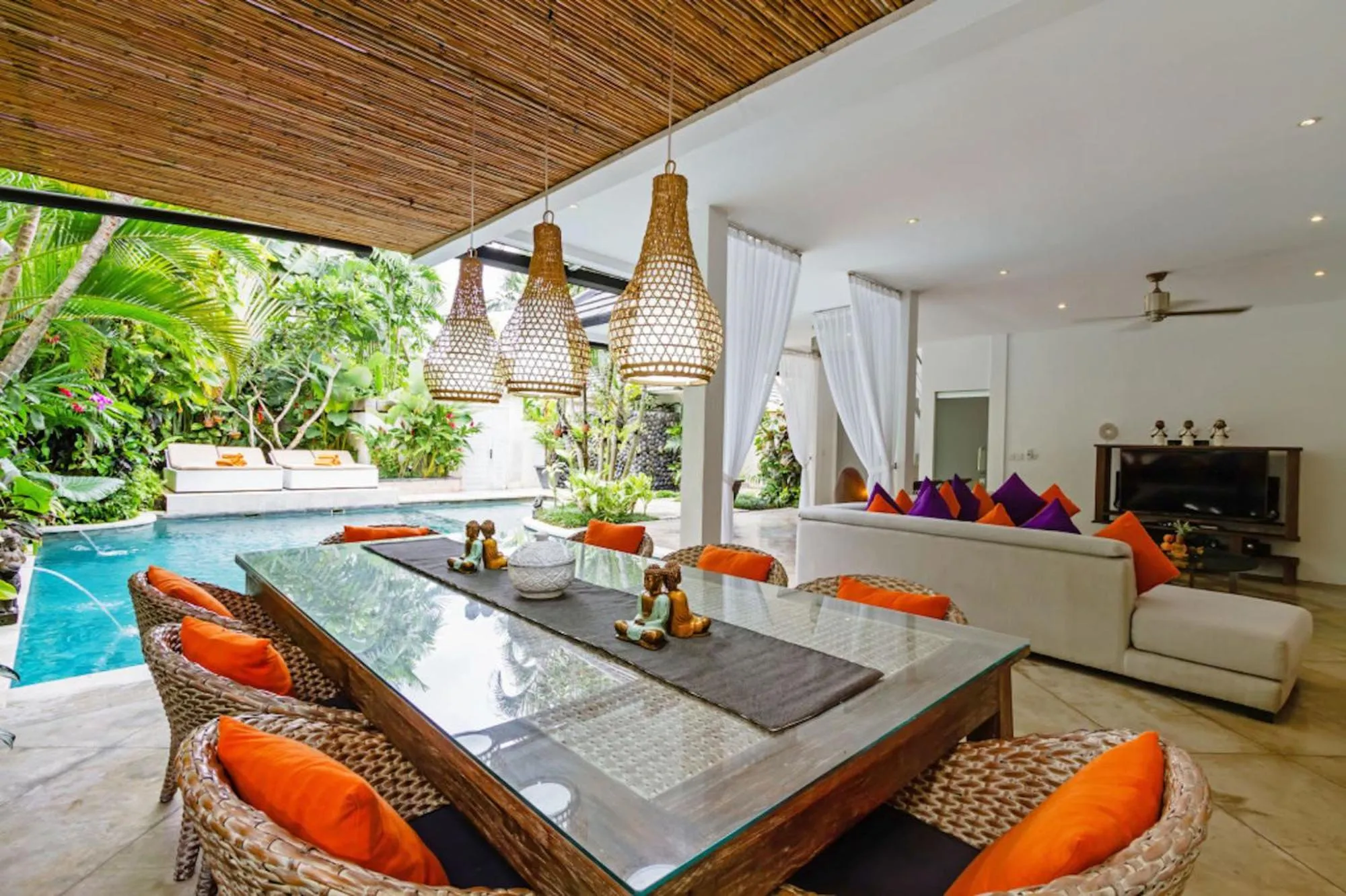 Dining area in Villa Eindra Seminyak