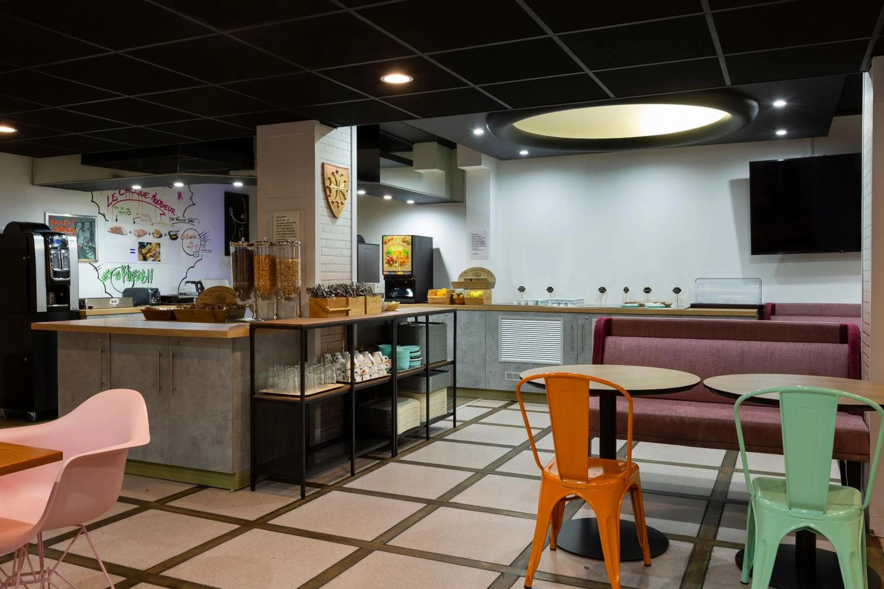 Restaurant/places to eat in Ibis Styles Toulouse Centre Canal du Midi