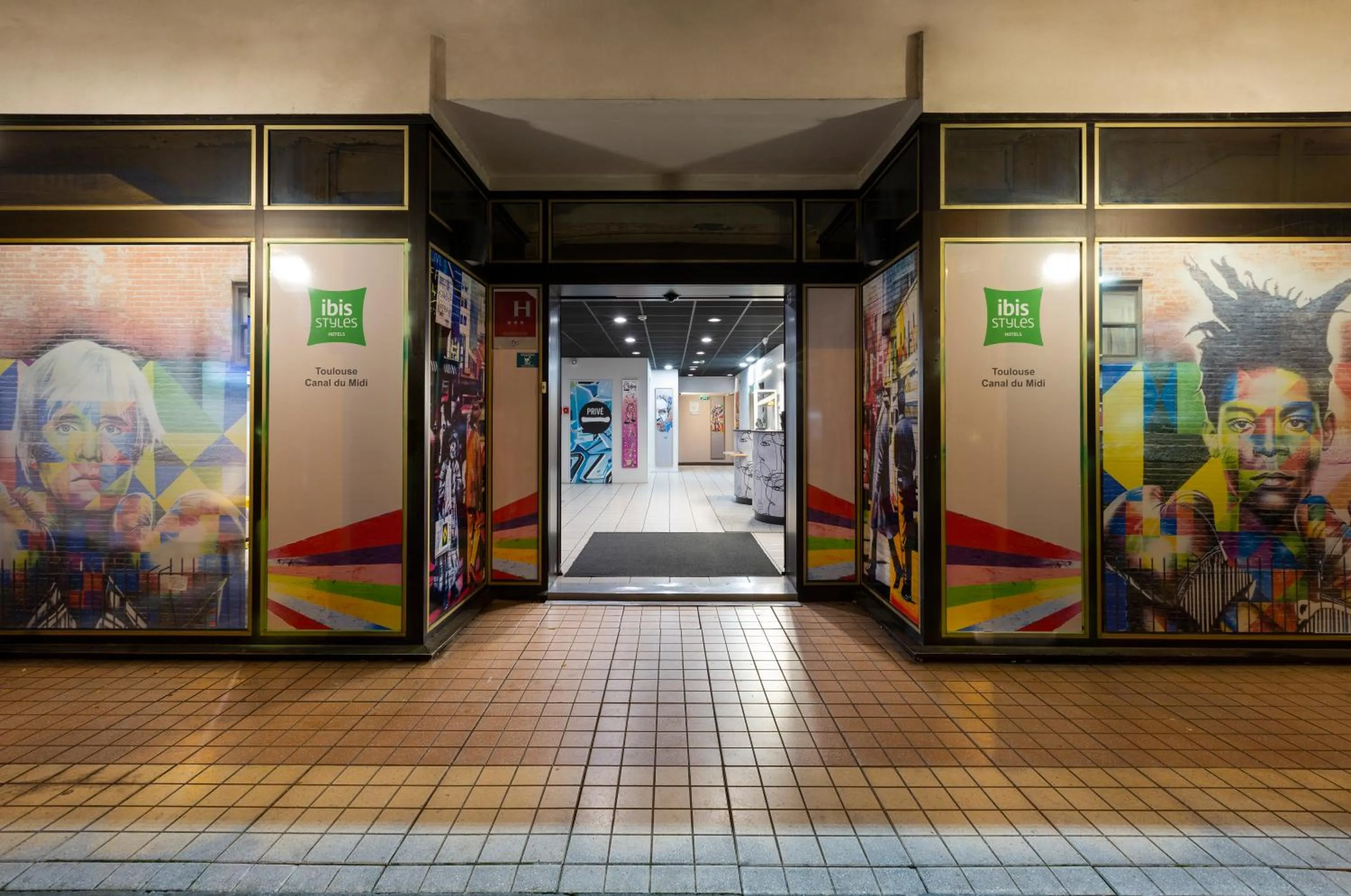 Property building in Ibis Styles Toulouse Centre Canal du Midi