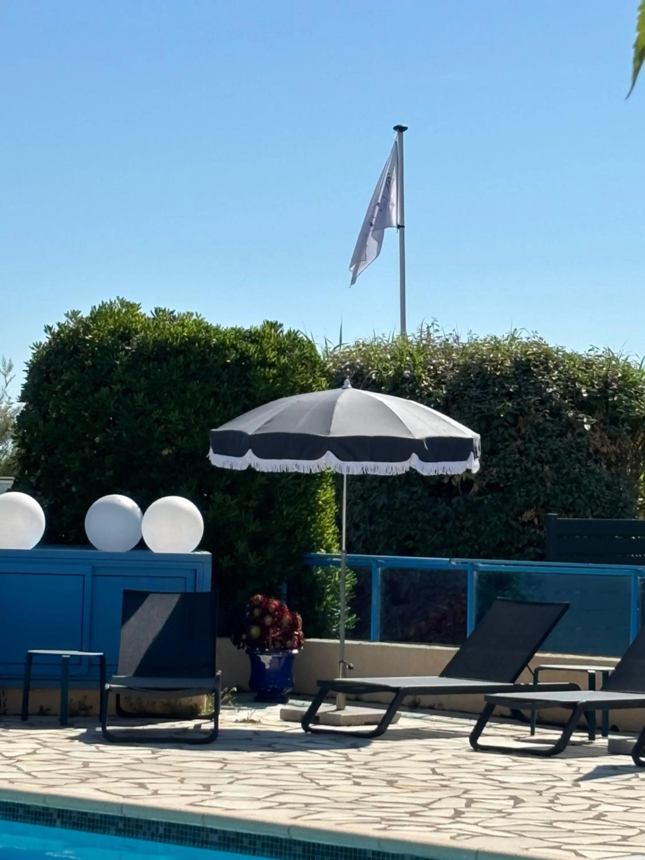 Swimming pool in Hôtel La Nartelle