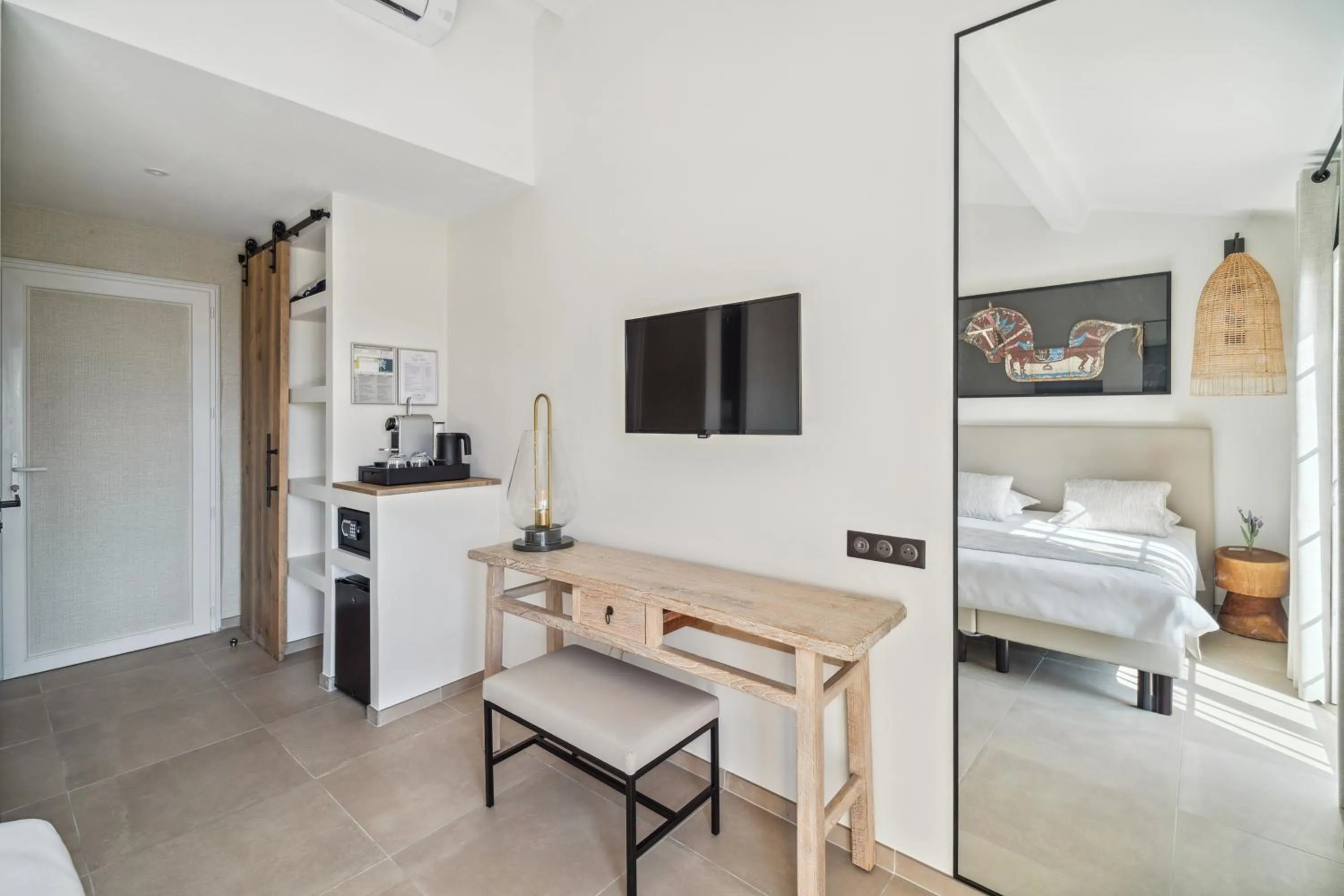 Bed in Hôtel La Nartelle