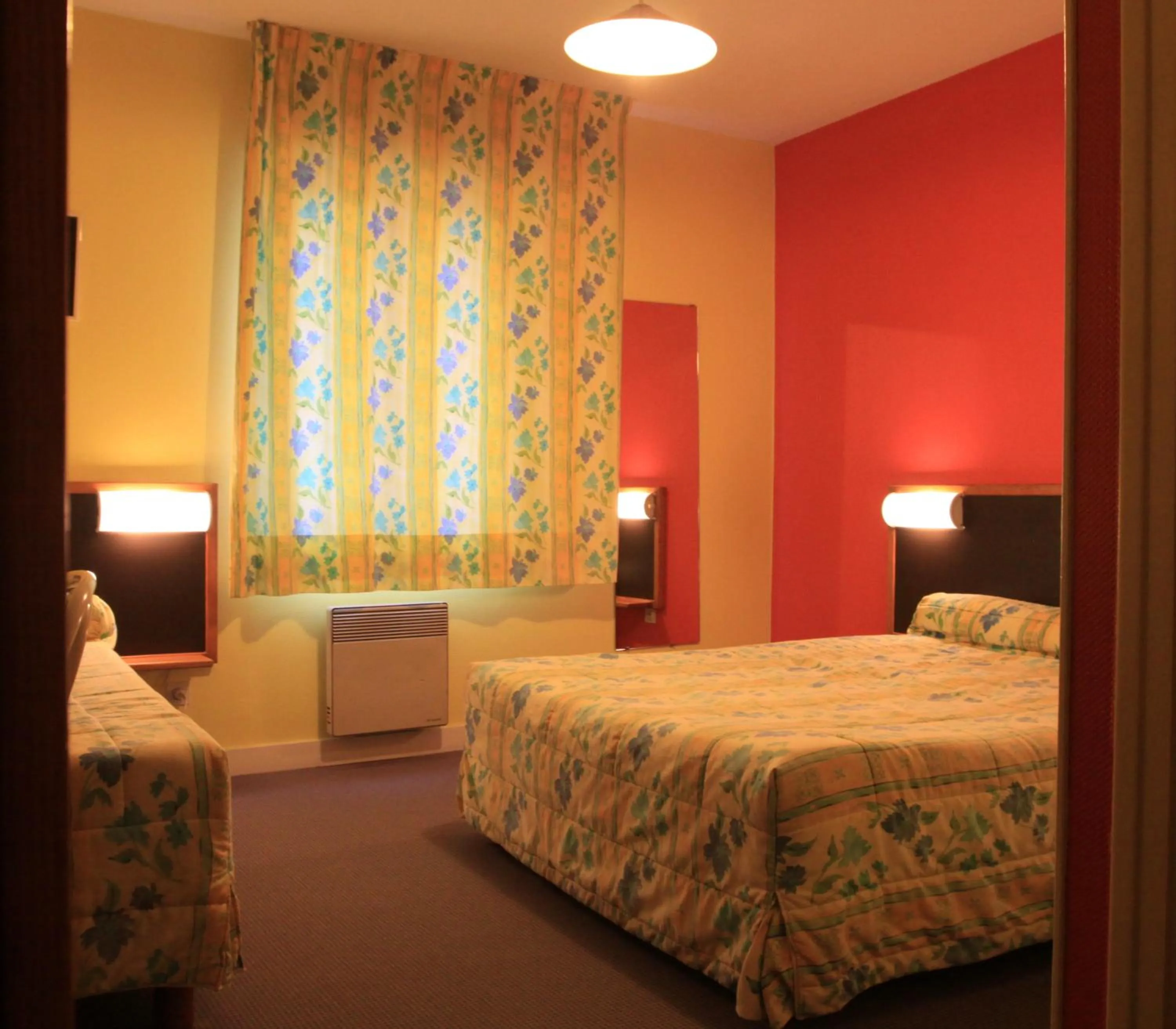 Photo of the whole room, Bed in Logis Hôtel et Restaurant La Tour Brette