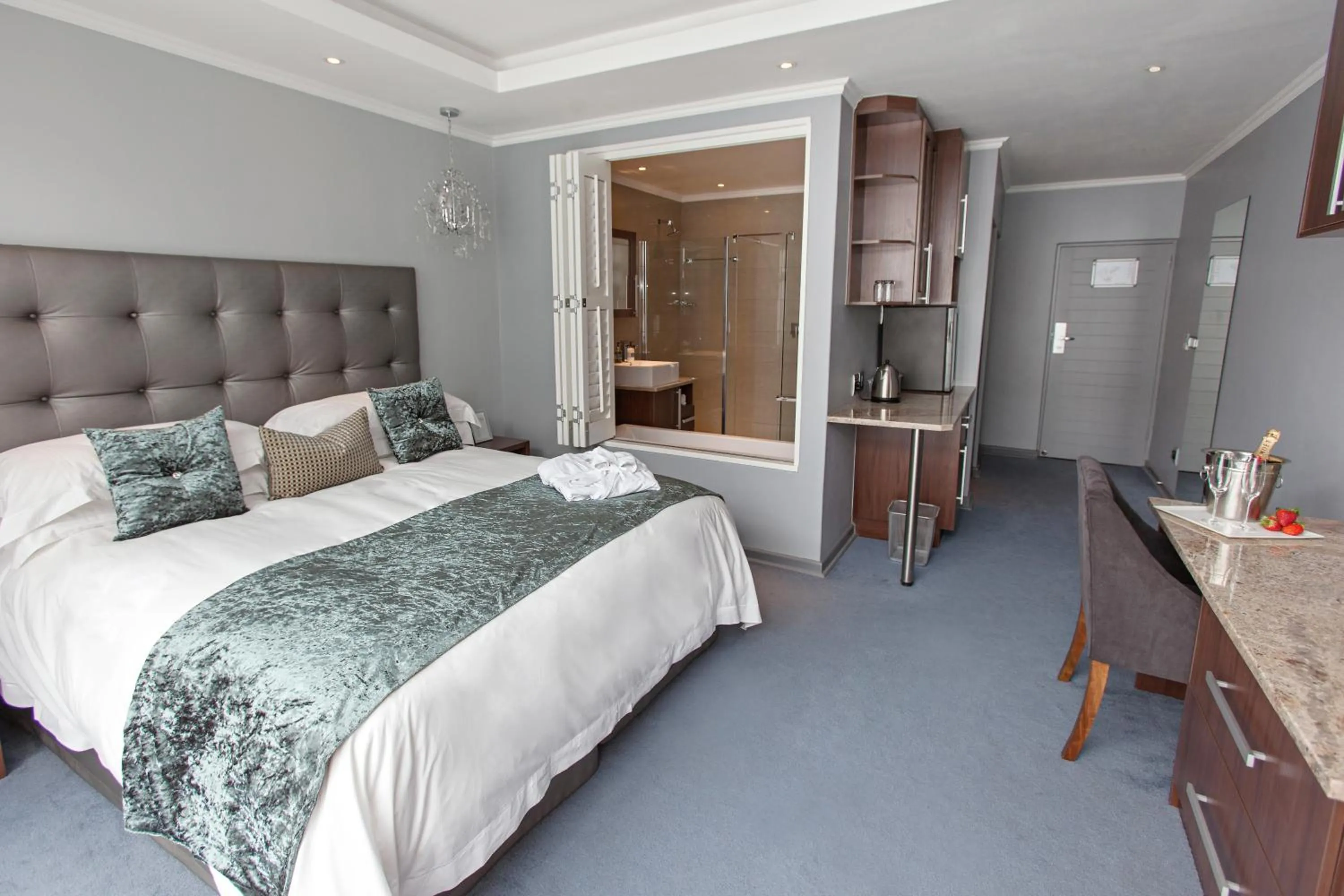 Bedroom, Bed in Blue Diamond Boutique Hotel