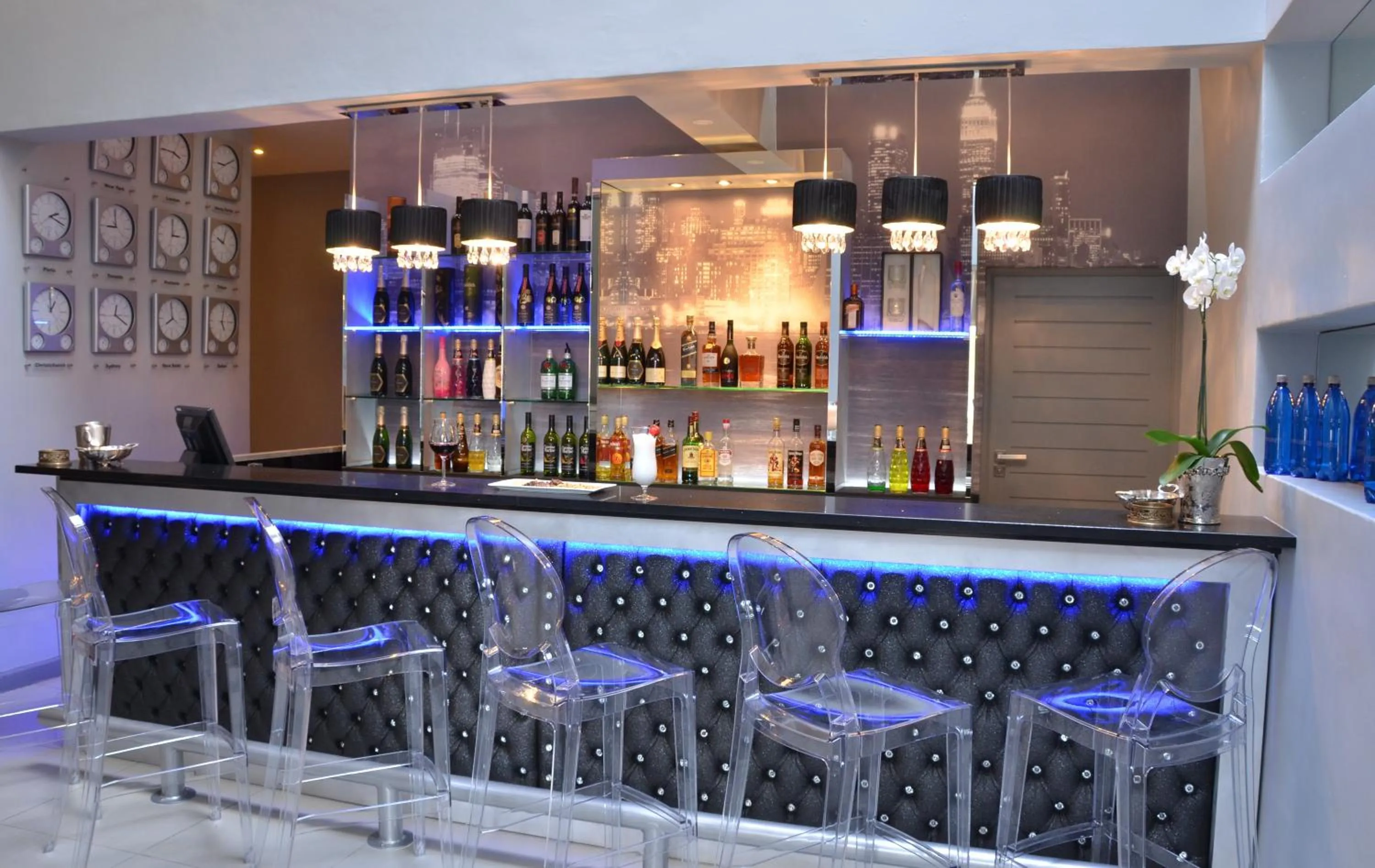 Lounge or bar in Blue Diamond Boutique Hotel